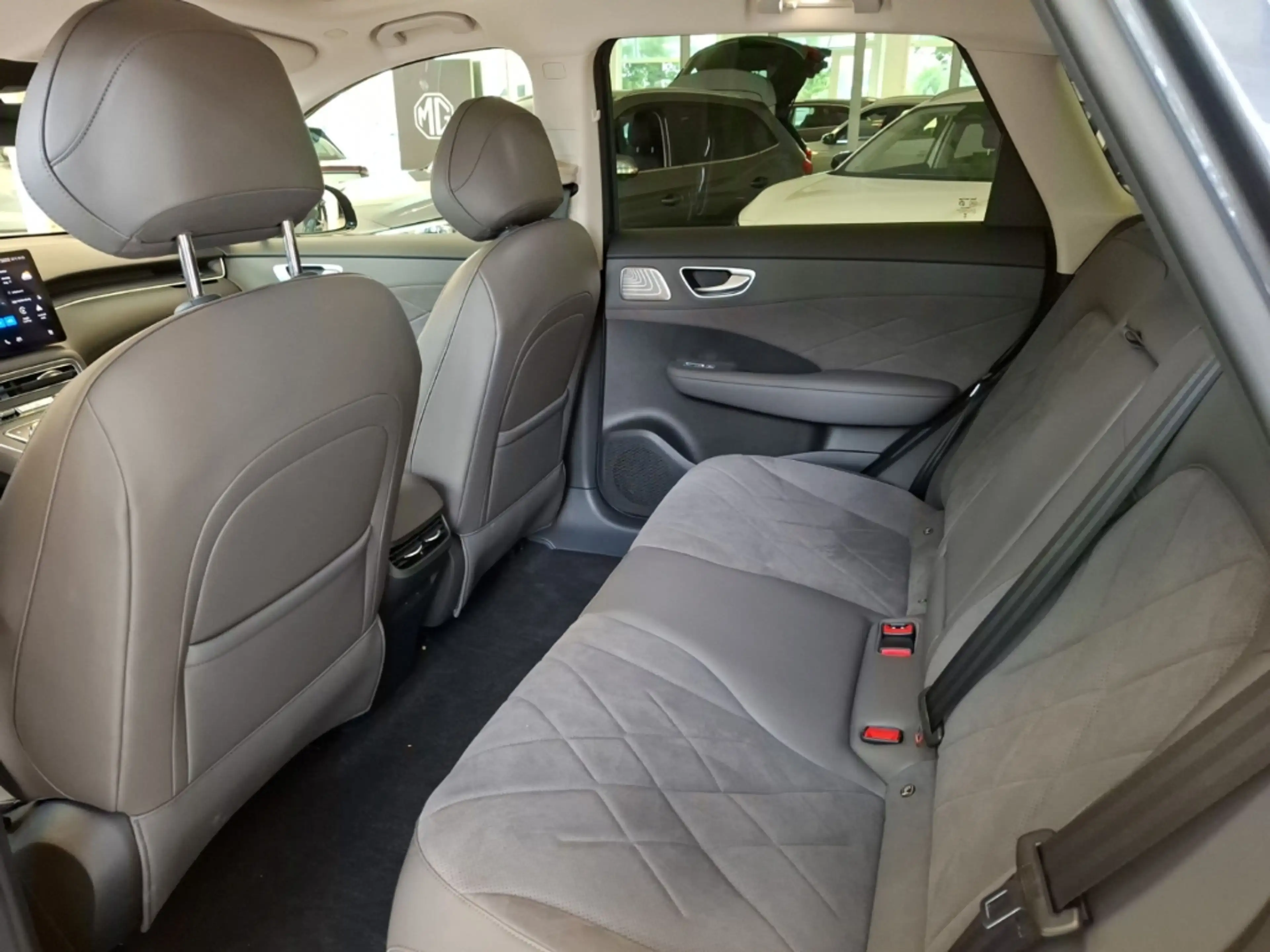 MG Others EV Luxury HUD Panorama Navi Memory Sitze 360 Kamer — photo 13