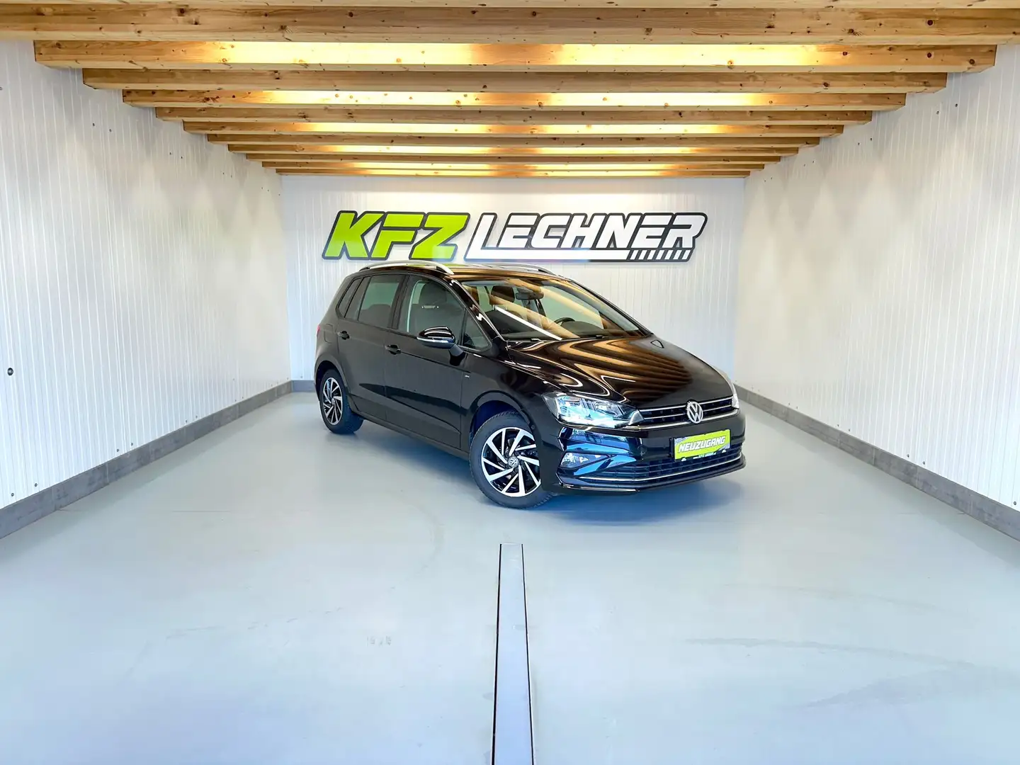 Volkswagen Golf Sportsvan 1.5 TSI "Facelift" 4 Zylinder*AHK*SITZH*TEMPOMAT* Schwarz - 1