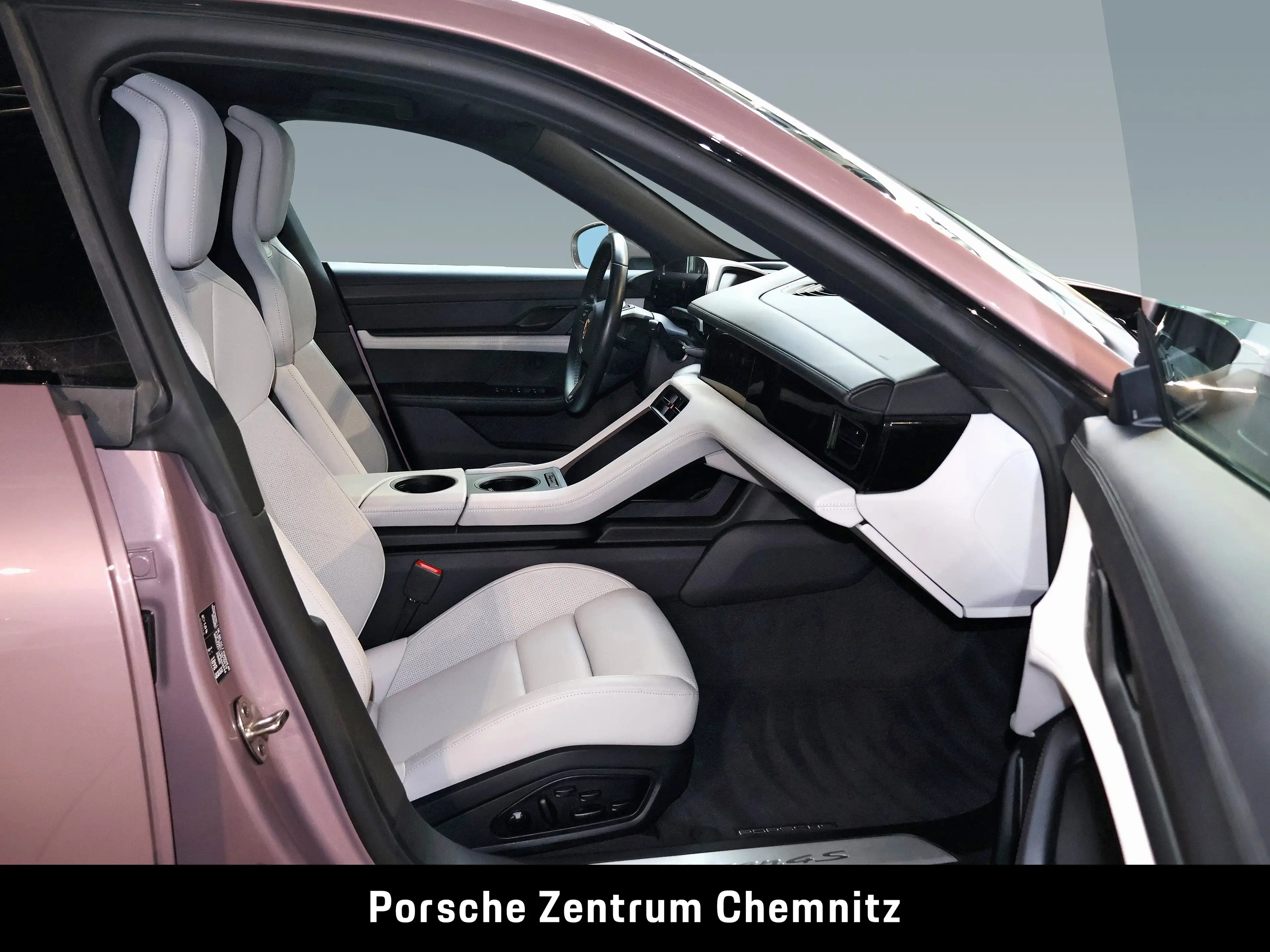 Porsche Taycan 4S Cross Turismo 4+1 Sitze;Sitzbelüft.;Pano;Komfor — photo 13