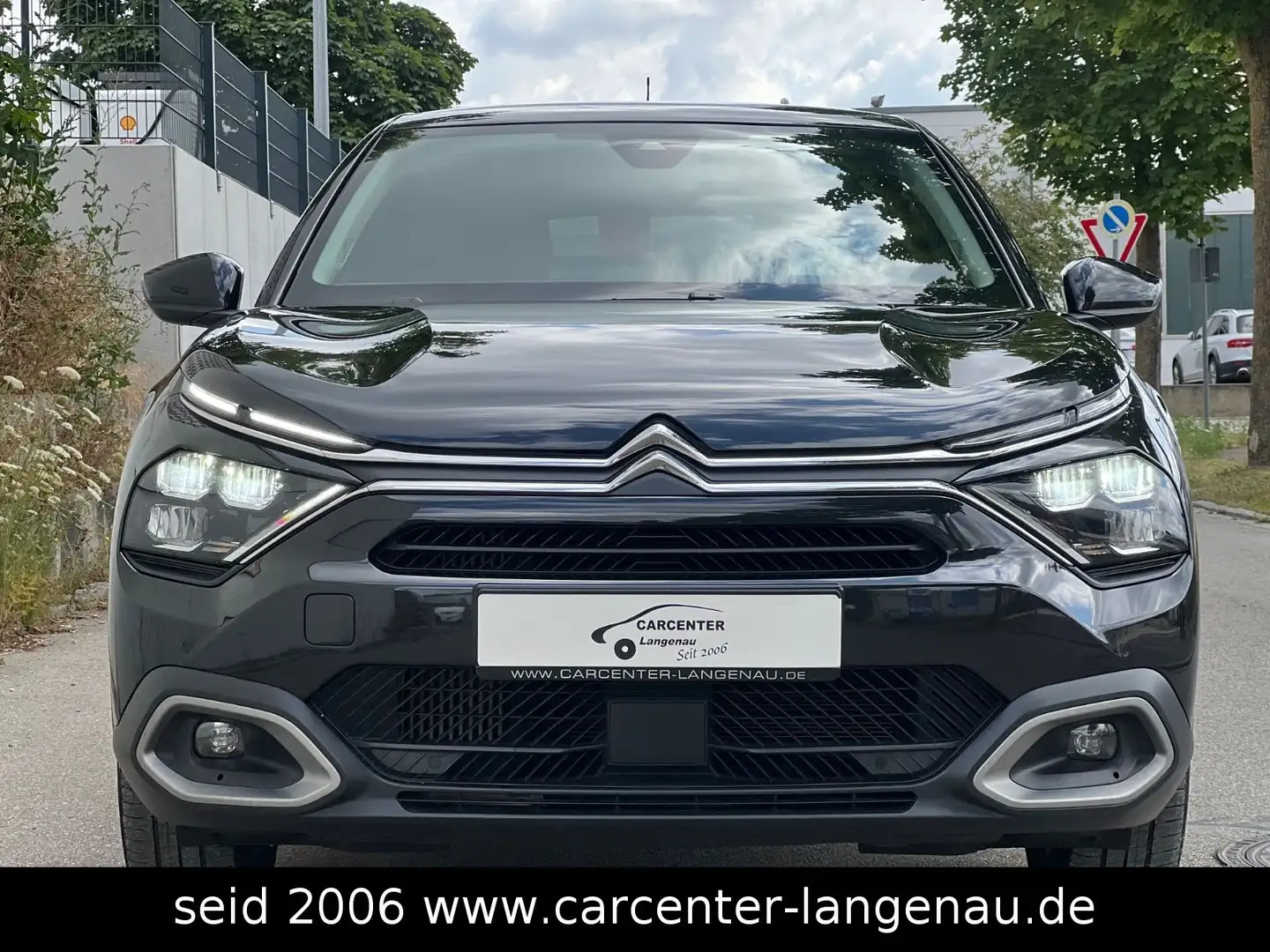 Citroen C4 1.5 HDI Lim. Shine Schwarz - 2