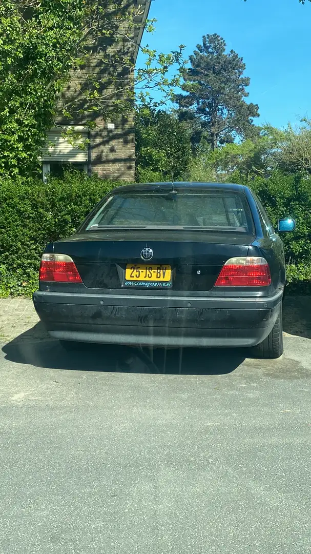 BMW 750 750i (not running due2 electric issue, need to go) - 2