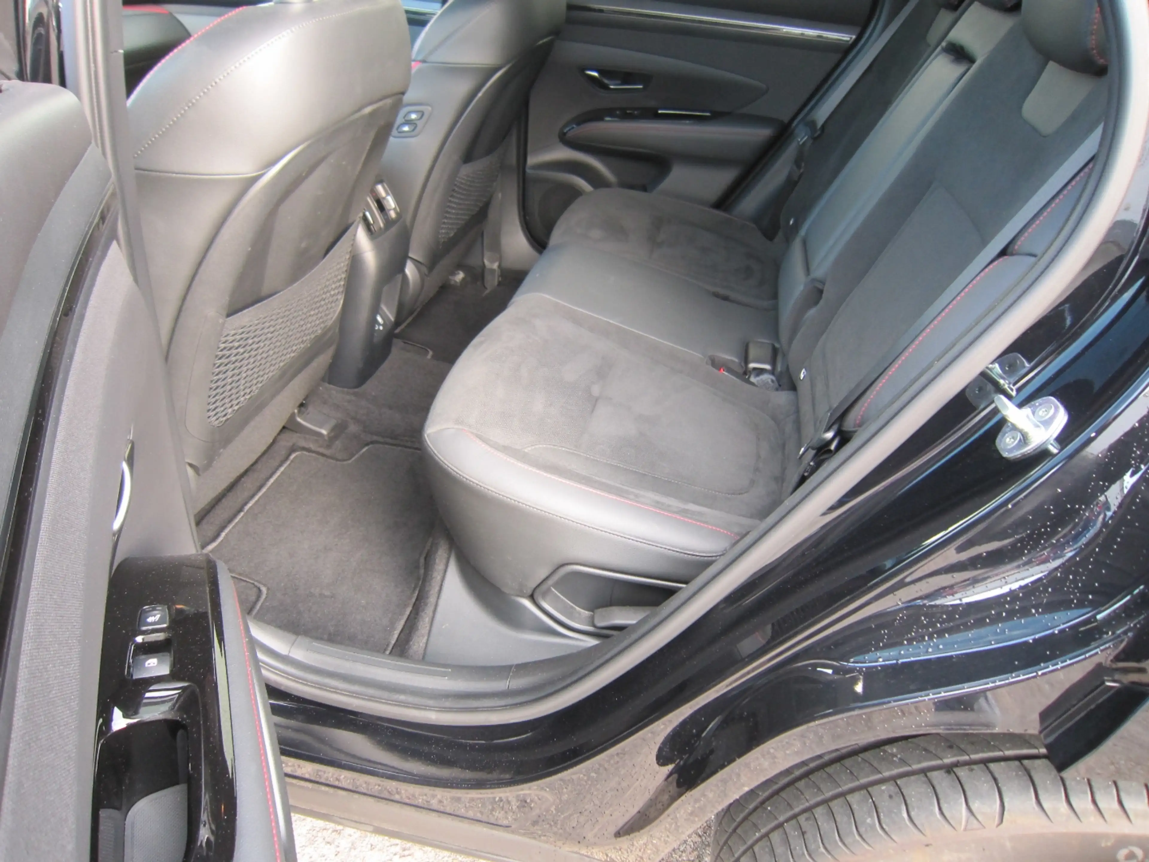 Hyundai TUCSON Plug-in-Hybrid 1.6 T-GDi 4WD N LINE-Paket — photo 12