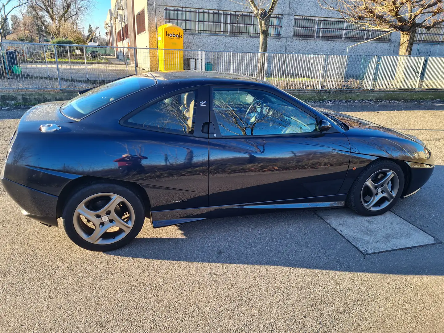 Fiat Coupe Coupe 2.0 20v turbo crna - 2
