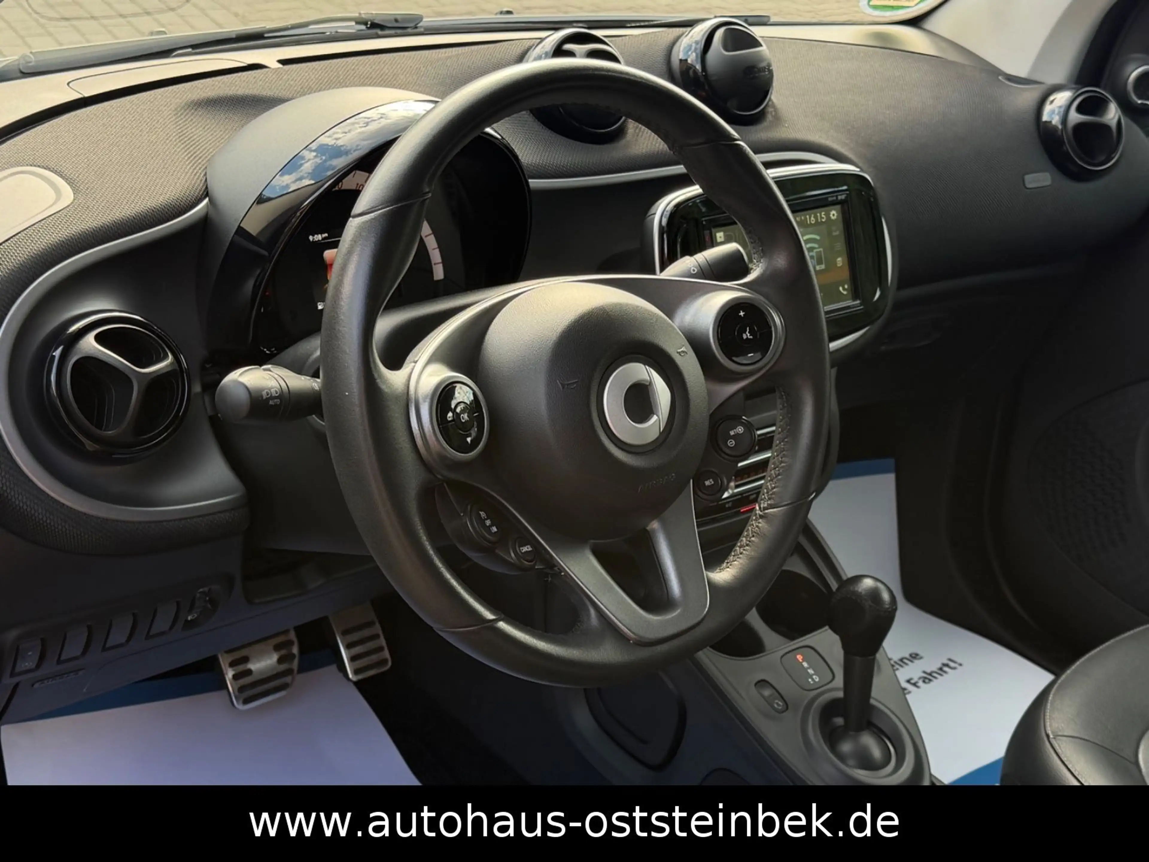 smart forTwo CABRIO PRIME EDITION/LED/MATTGRAU/ALPINE/ — photo 13
