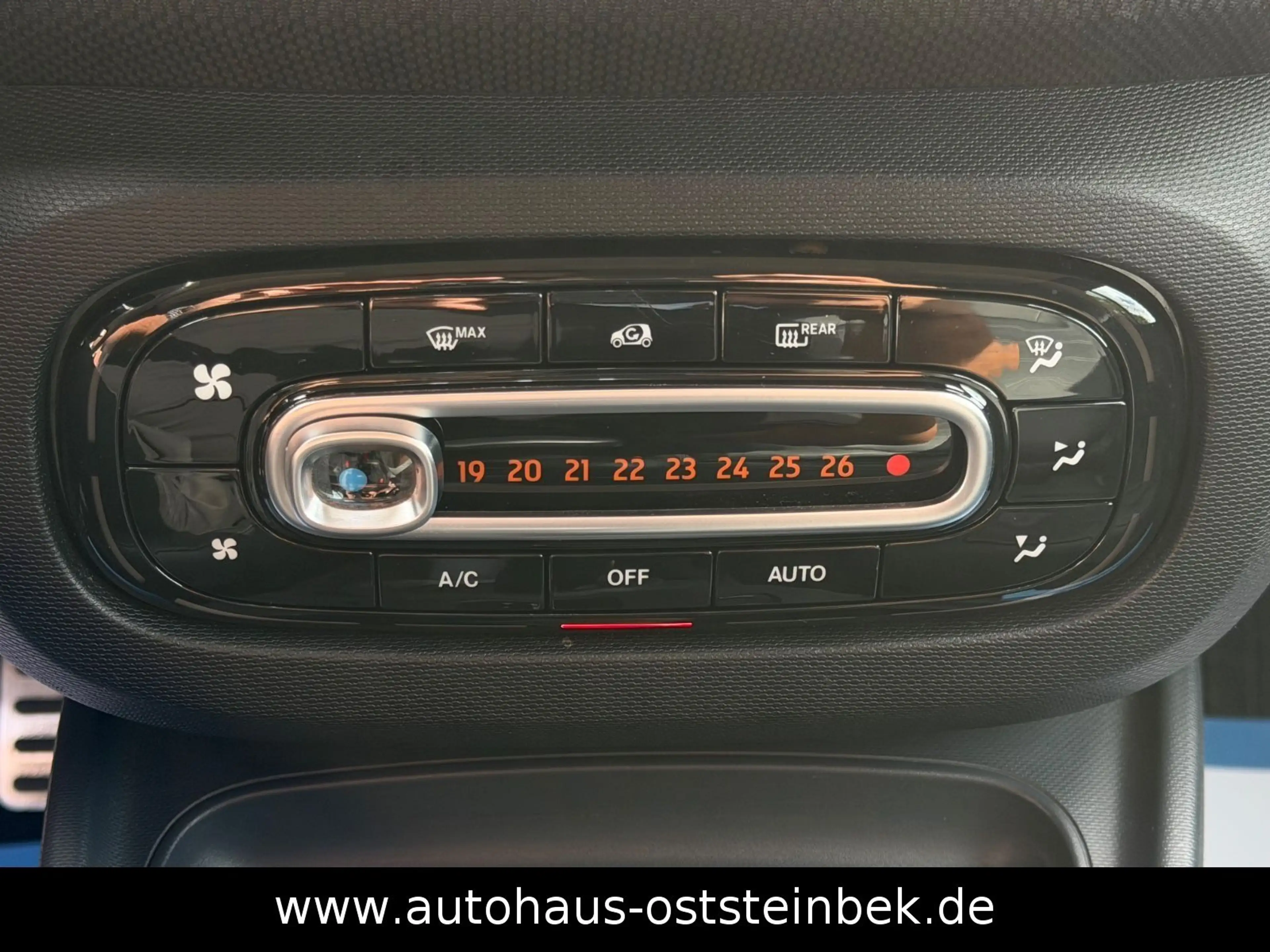 smart forTwo CABRIO PRIME EDITION/LED/MATTGRAU/ALPINE/ — photo 15