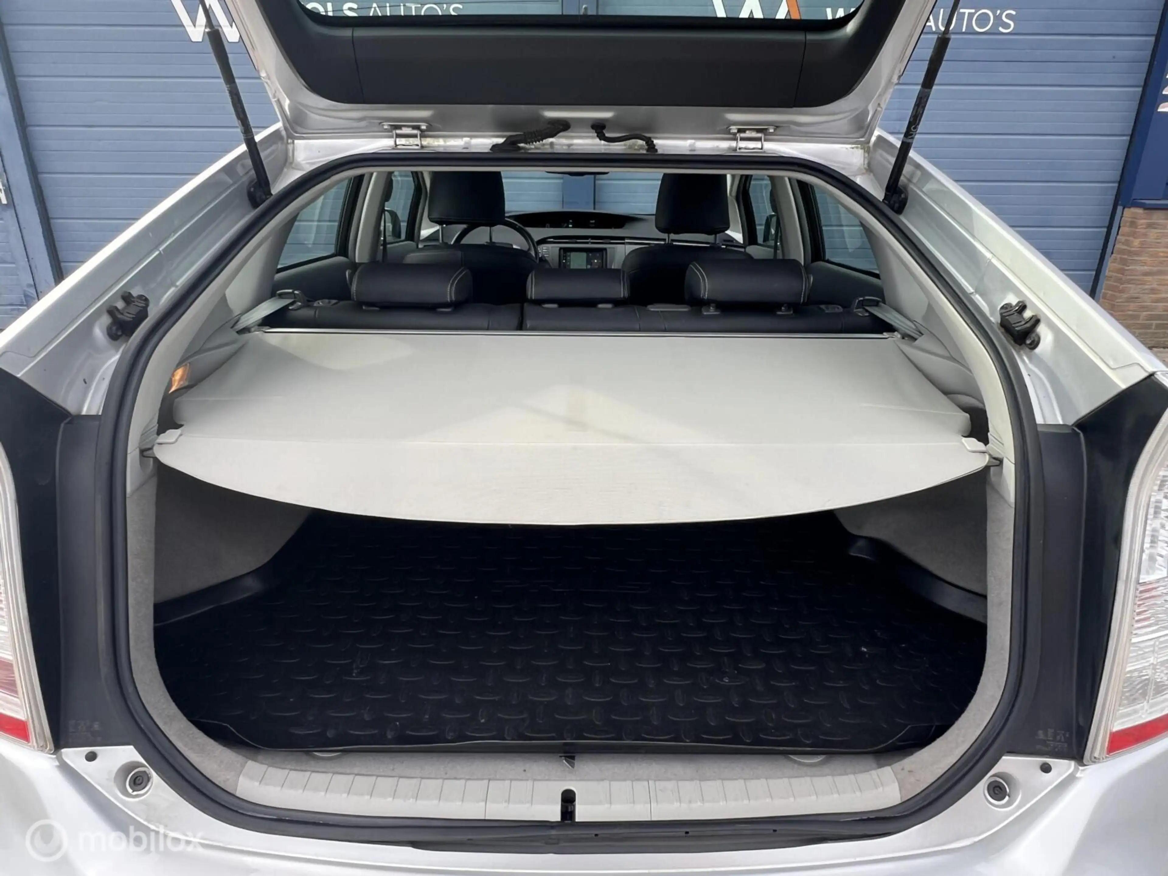 Toyota Prius 1.8 Dynamic Business / DEALER ONDERH. / CARPLAY! — photo 29