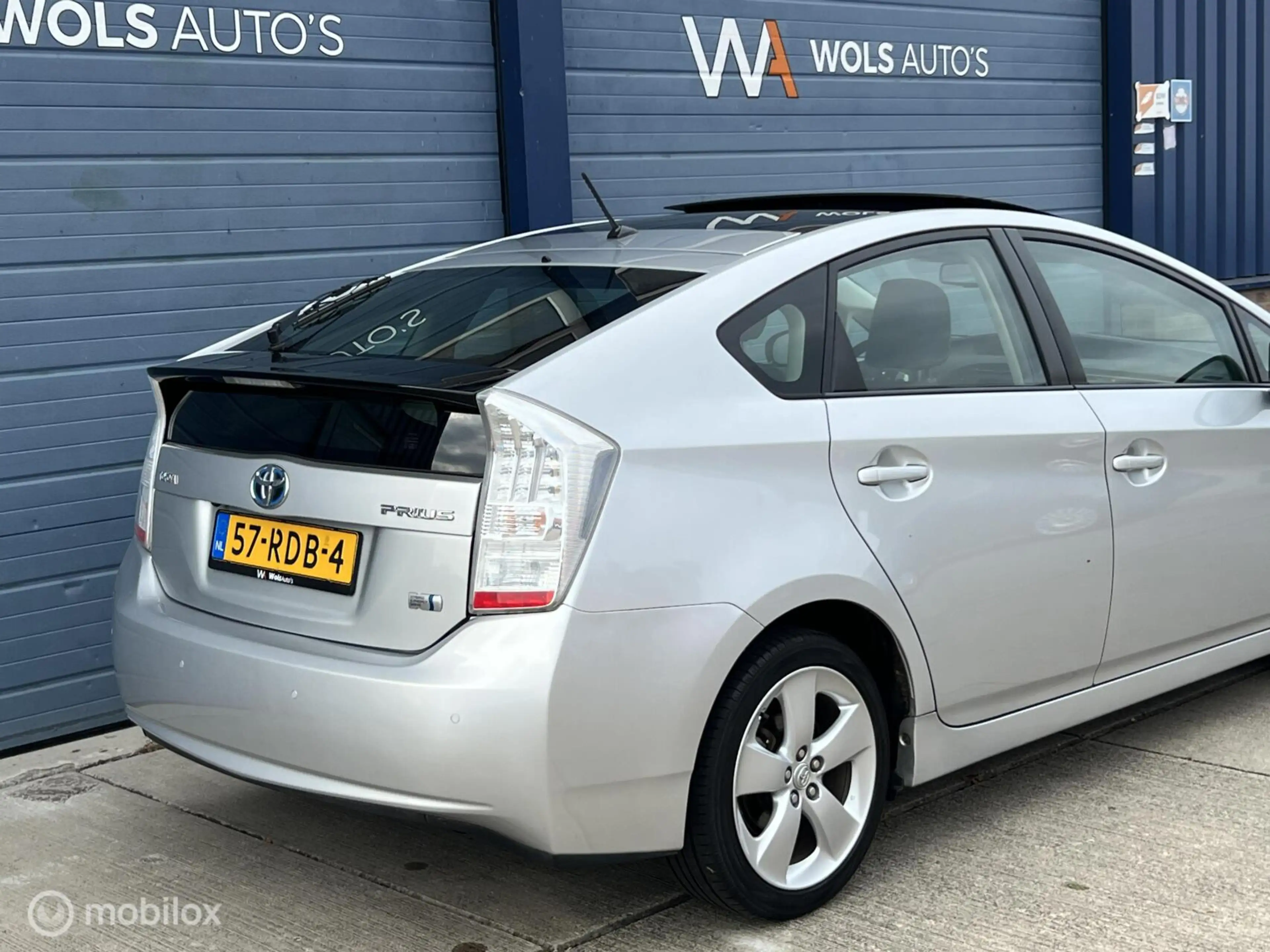 Toyota Prius 1.8 Dynamic Business / DEALER ONDERH. / CARPLAY! — photo 34