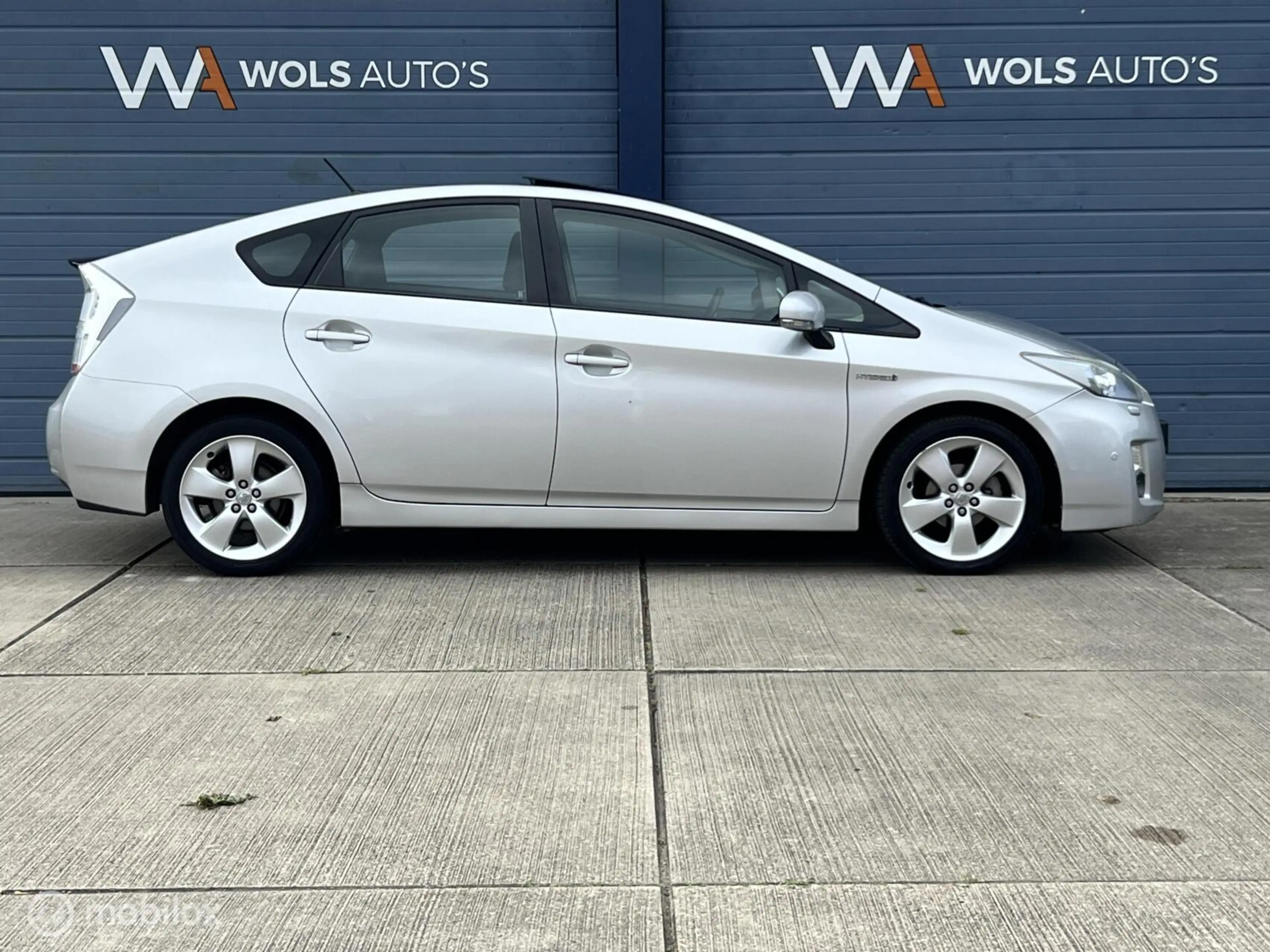 Toyota Prius 1.8 Dynamic Business / DEALER ONDERH. / CARPLAY! — photo 11