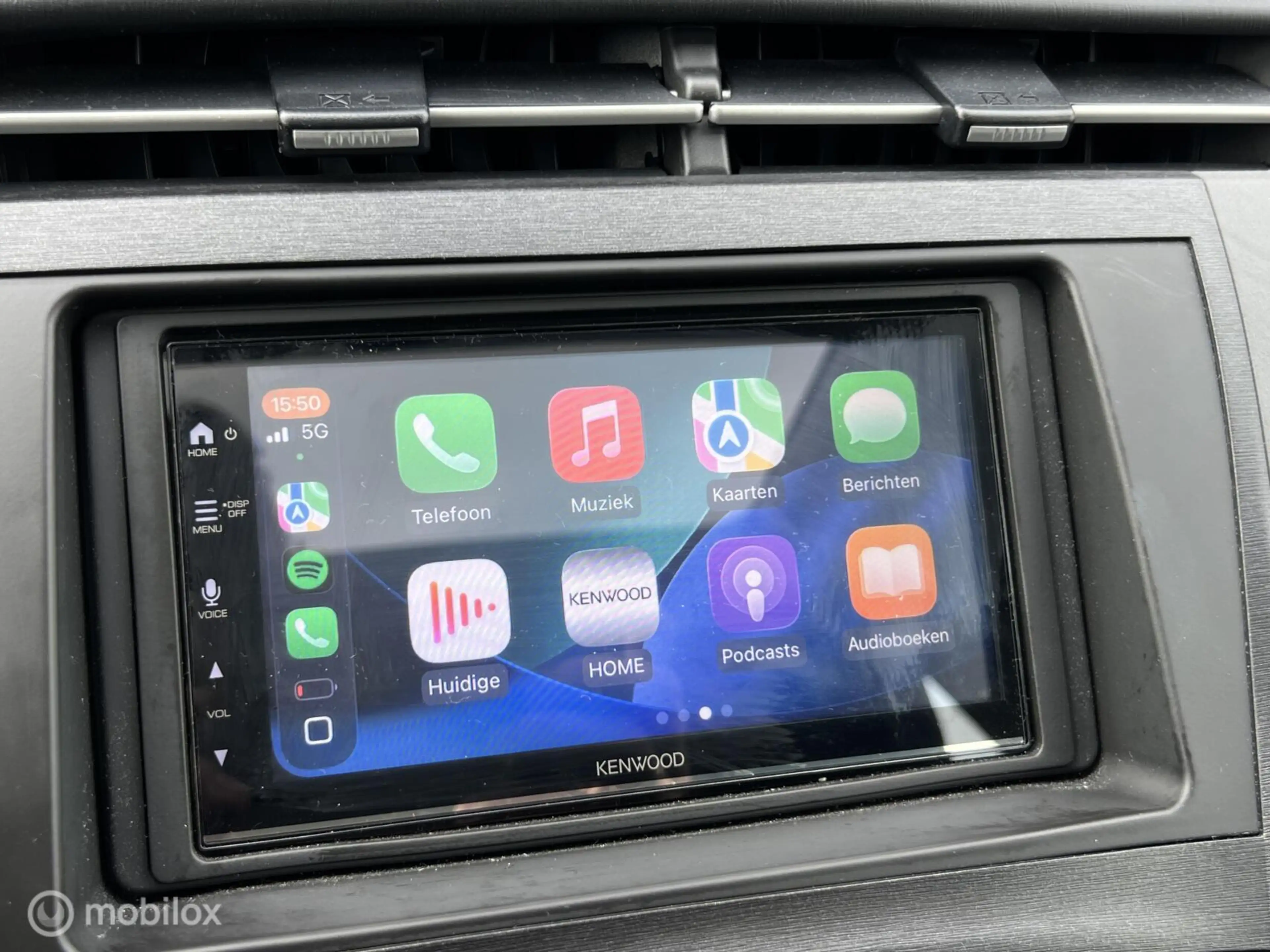 Toyota Prius 1.8 Dynamic Business / DEALER ONDERH. / CARPLAY! — photo 25