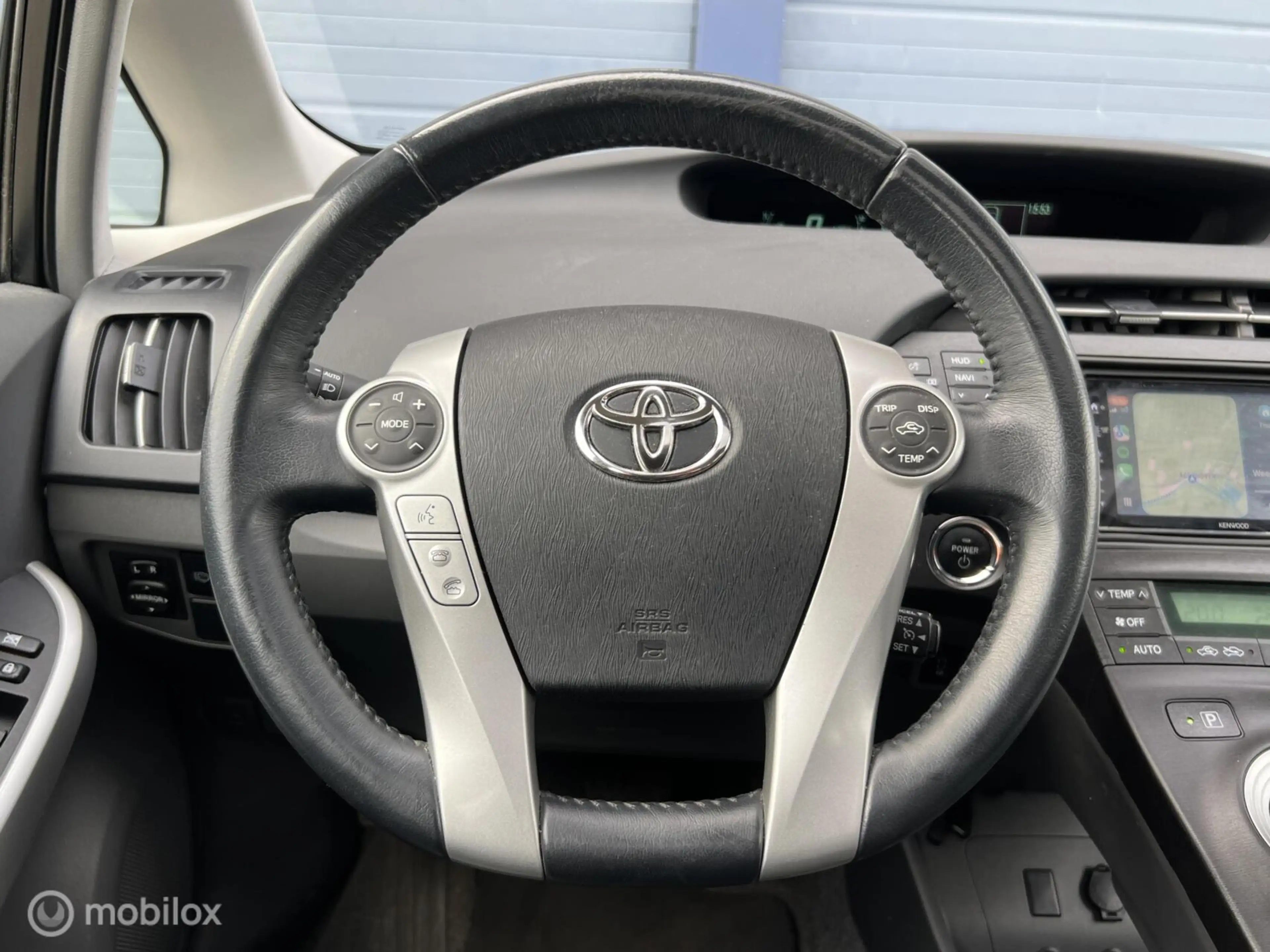 Toyota Prius 1.8 Dynamic Business / DEALER ONDERH. / CARPLAY! — photo 19