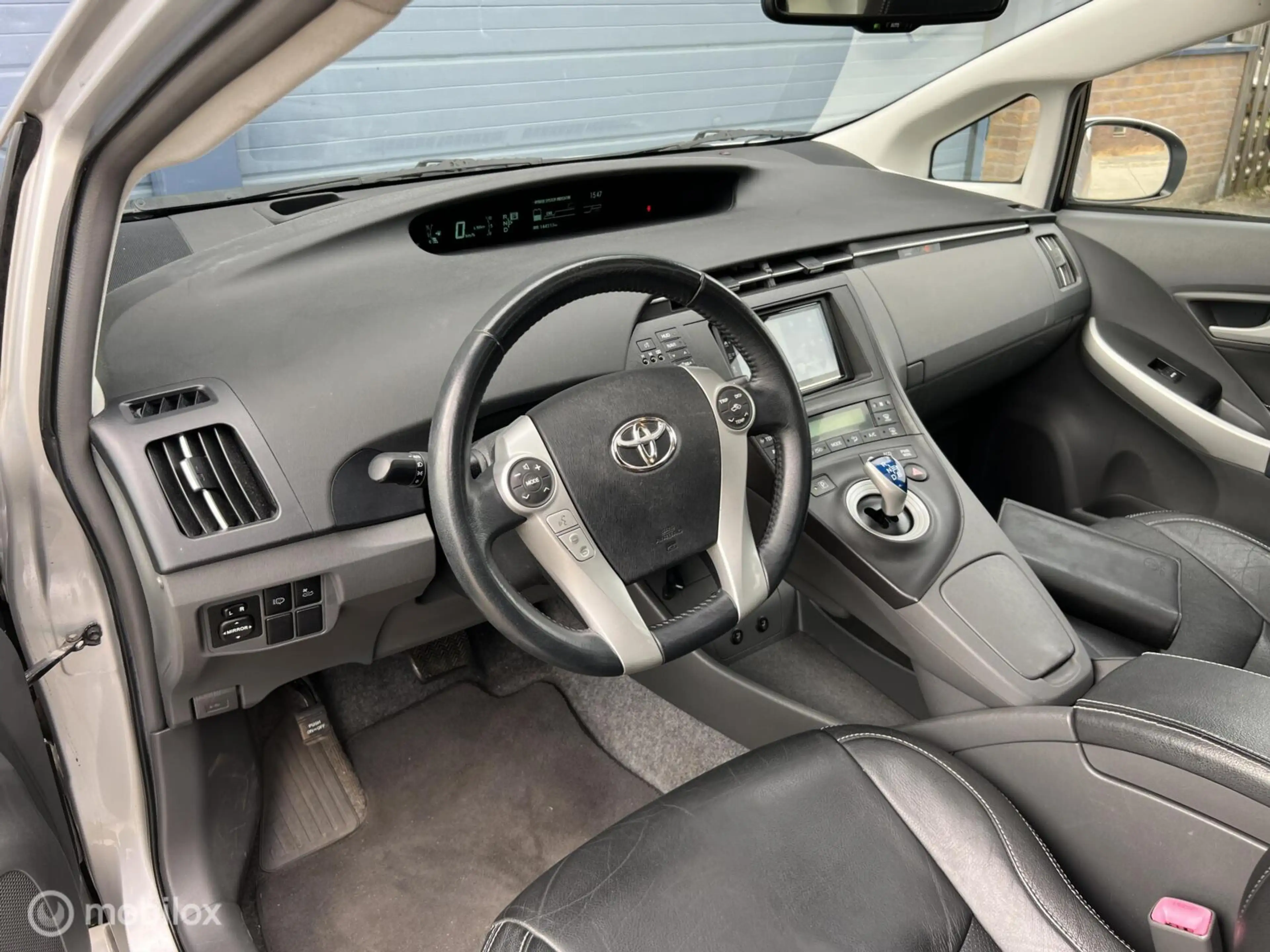 Toyota Prius 1.8 Dynamic Business / DEALER ONDERH. / CARPLAY! — photo 5