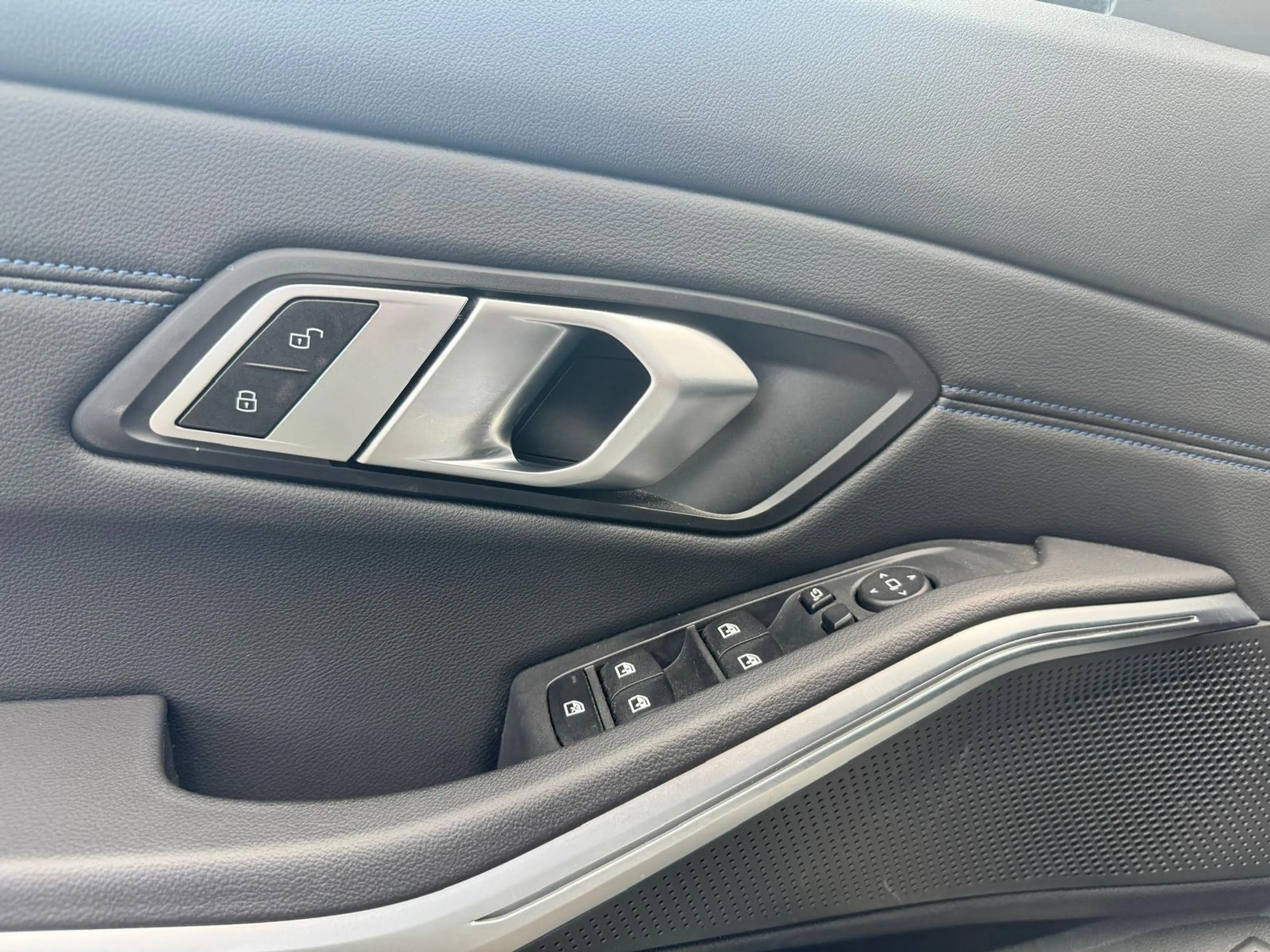 BMW 340 M340d Touring / jusqu'à 36 mois de garantie — photo 9