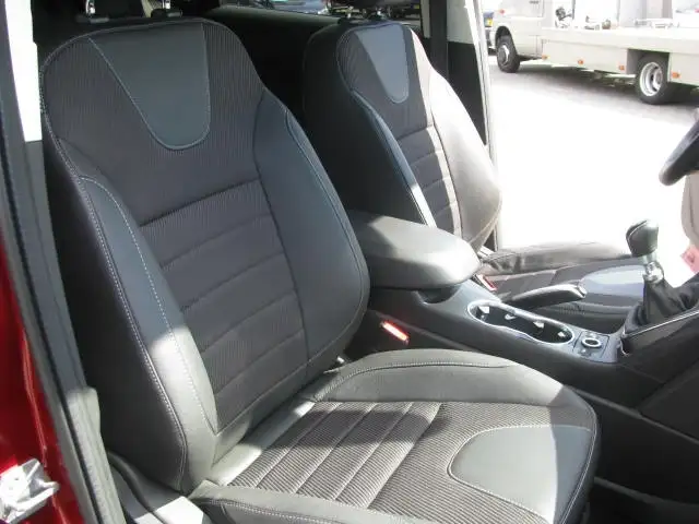 Ford Kuga view 23