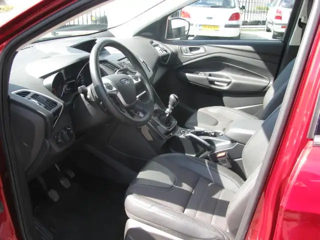 Ford Kuga view 13