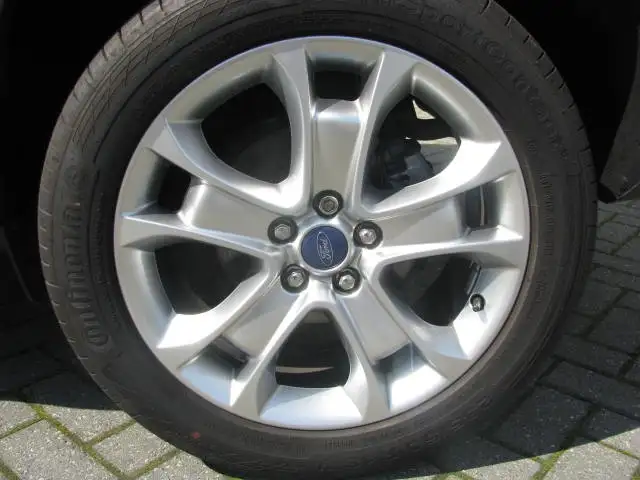 Ford Kuga view 10