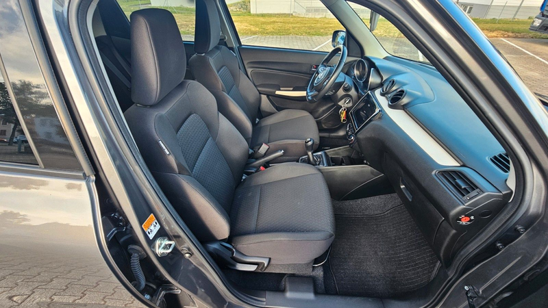 Suzuki Swift Comfort 1.2 Hybrid LED KAM PDC SHZ ACC — photo 9