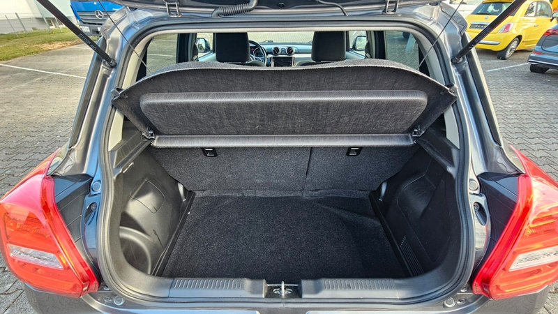 Suzuki Swift Comfort 1.2 Hybrid LED KAM PDC SHZ ACC — photo 11
