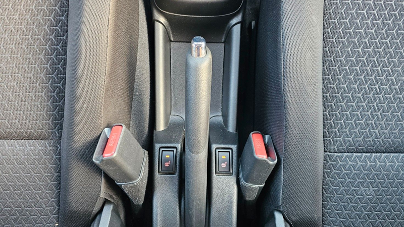 Suzuki Swift Comfort 1.2 Hybrid LED KAM PDC SHZ ACC — photo 15