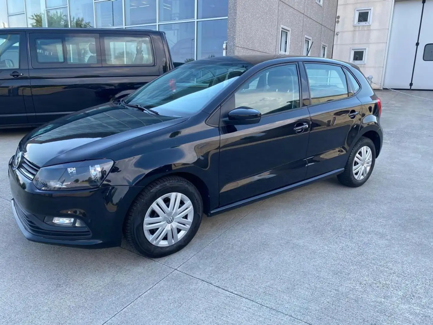 Volkswagen Polo 1.0 MPI 5p. Confortline neopatentati Noir - 1