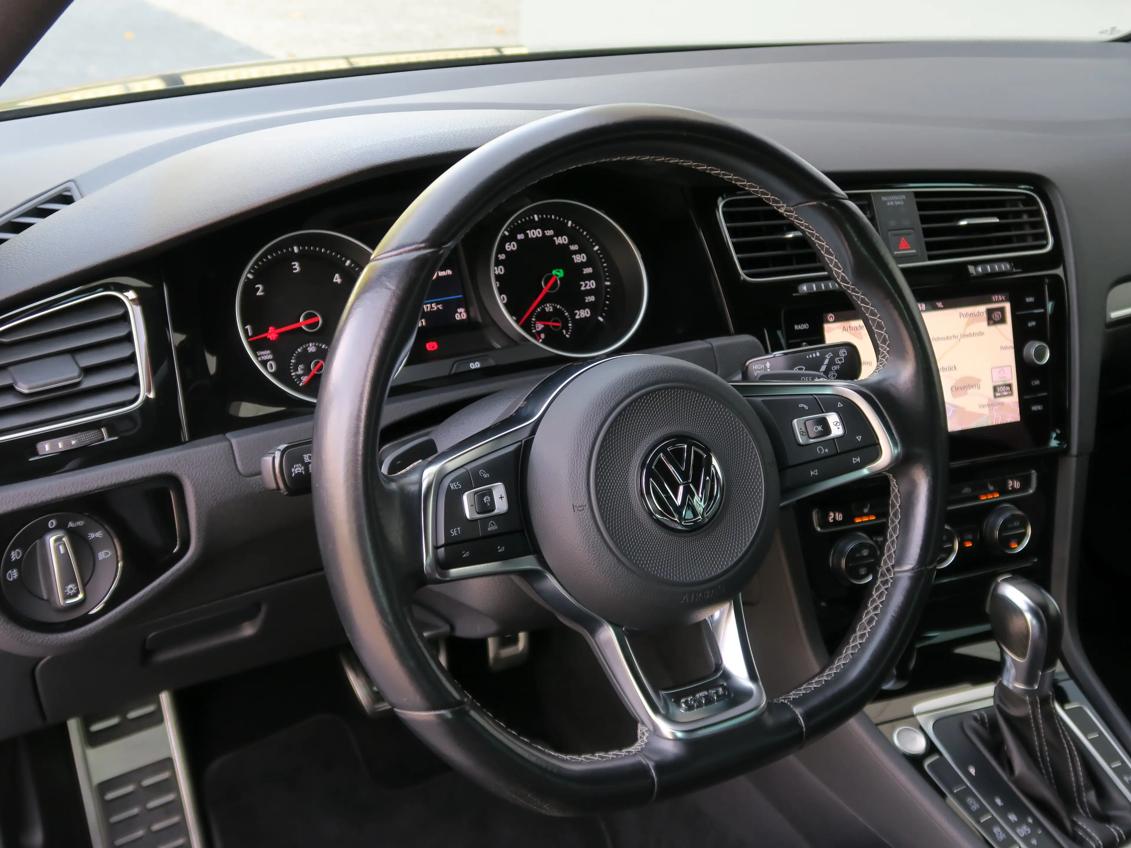 Volkswagen Golf GTD VII Variant DSG Leder Vienna*ACC*Standhzg.*LED*Keyless*Carplay®*Side&Lane Assist*Business Premium — photo 10