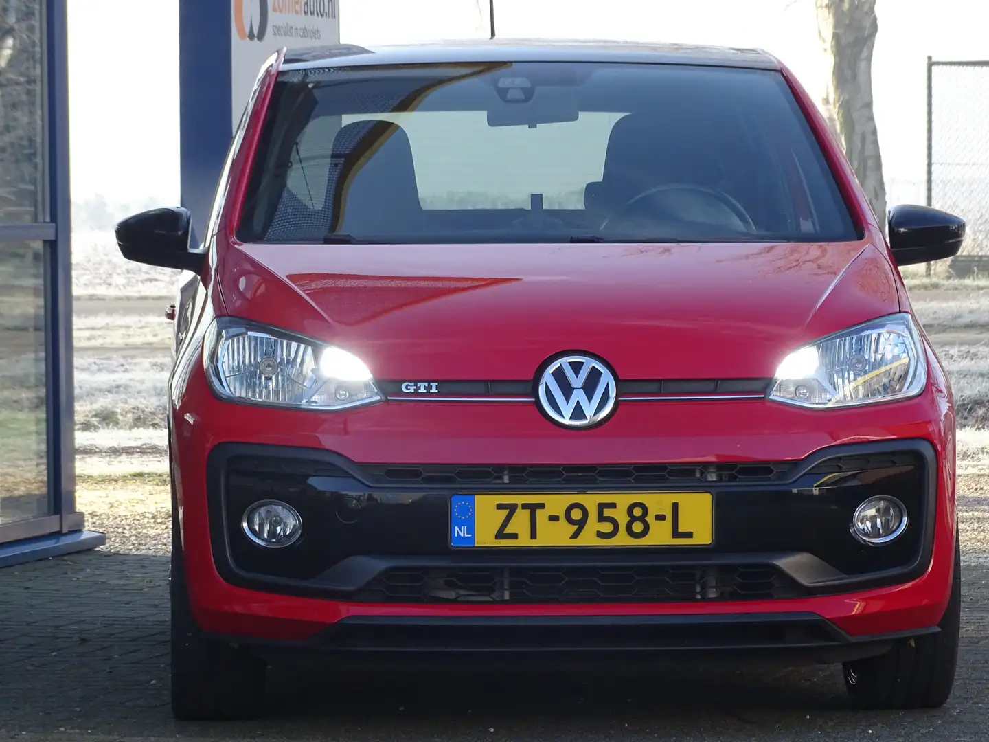 Volkswagen up! 1.0 TSI GTI BEATS Rouge - 2
