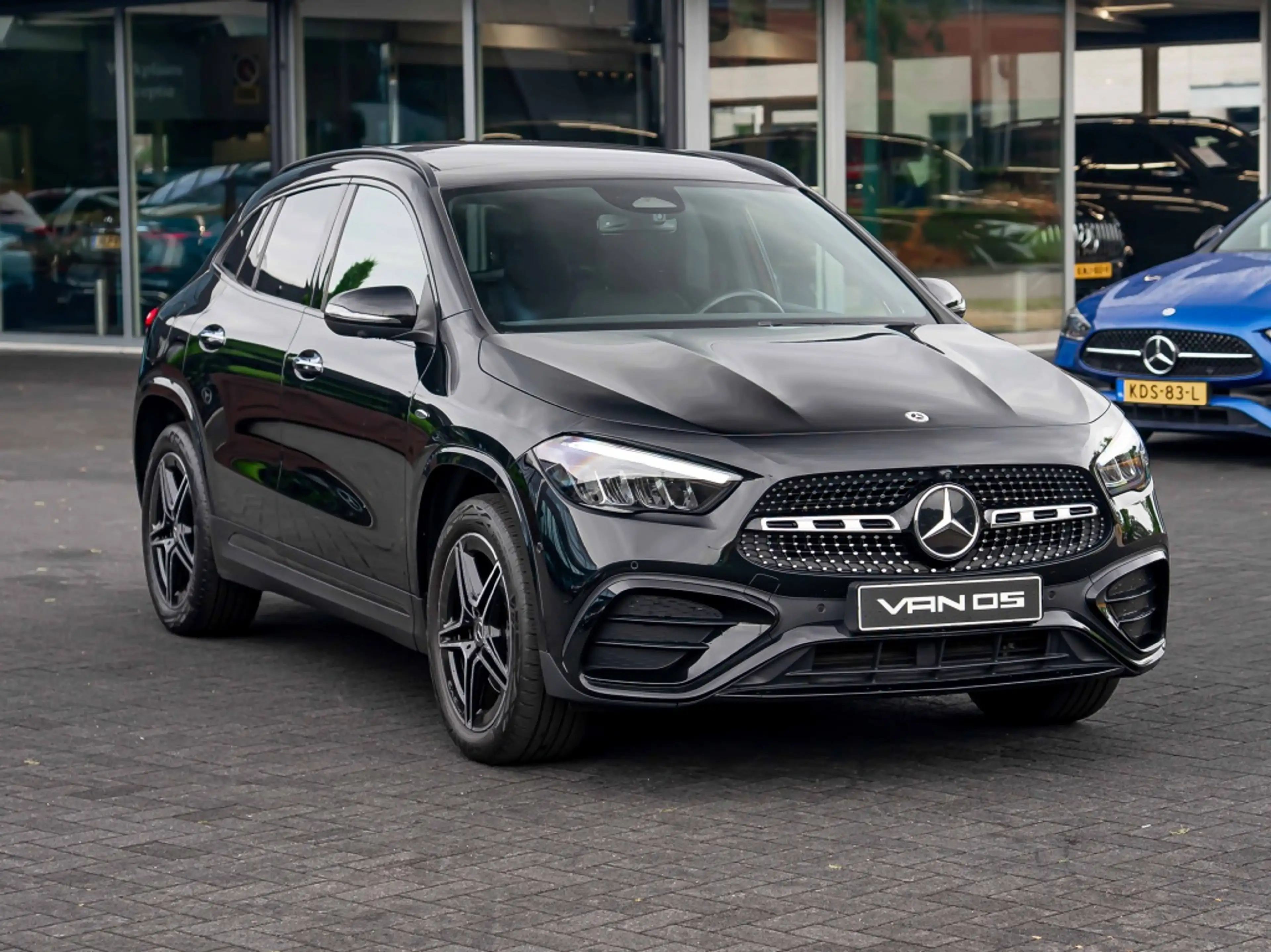 Mercedes-Benz GLA 250 GLA 250e AMG Line | Pano | Burmester | Trekhaak | — photo 15