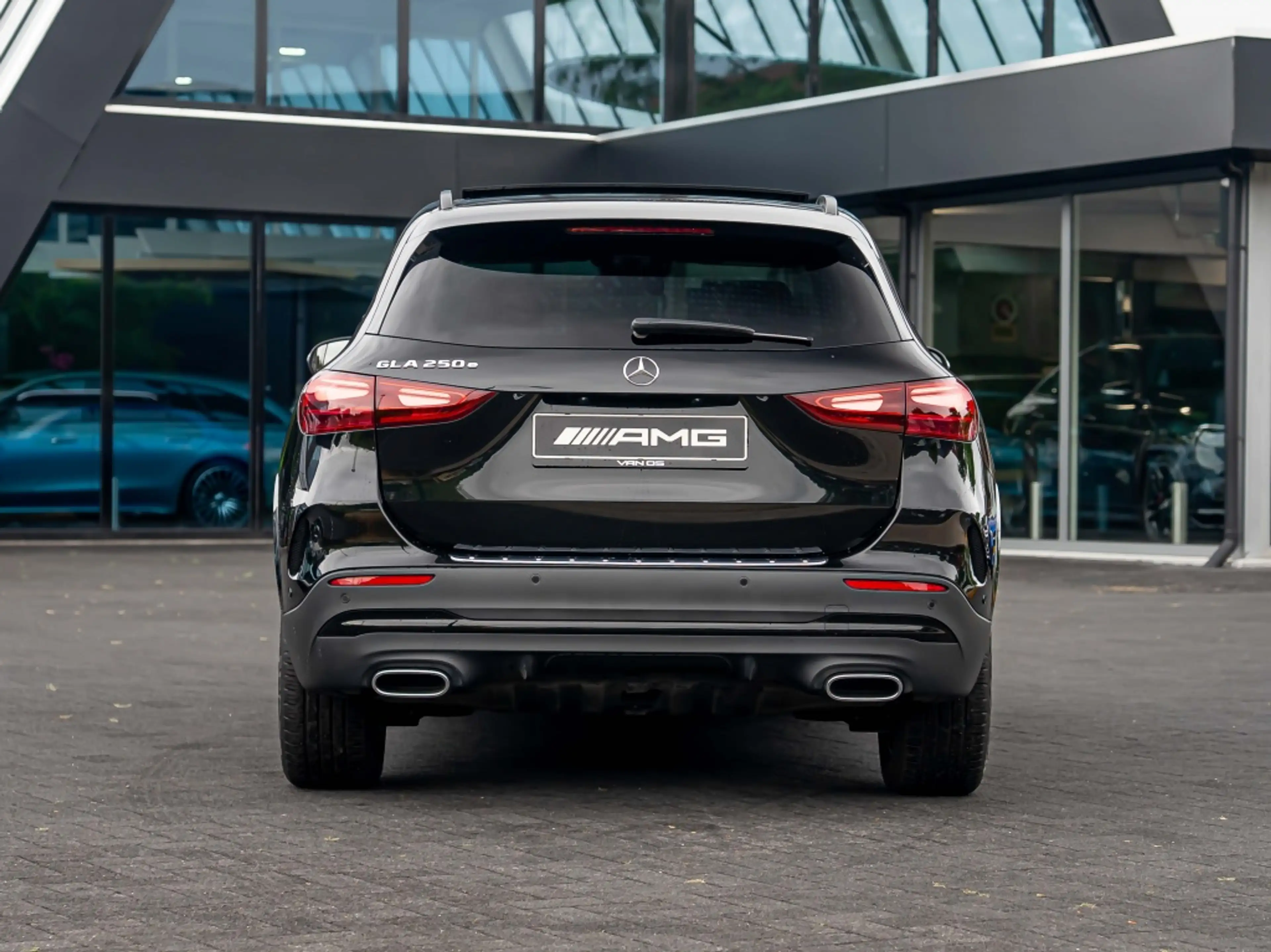 Mercedes-Benz GLA 250 GLA 250e AMG Line | Pano | Burmester | Trekhaak | — photo 12