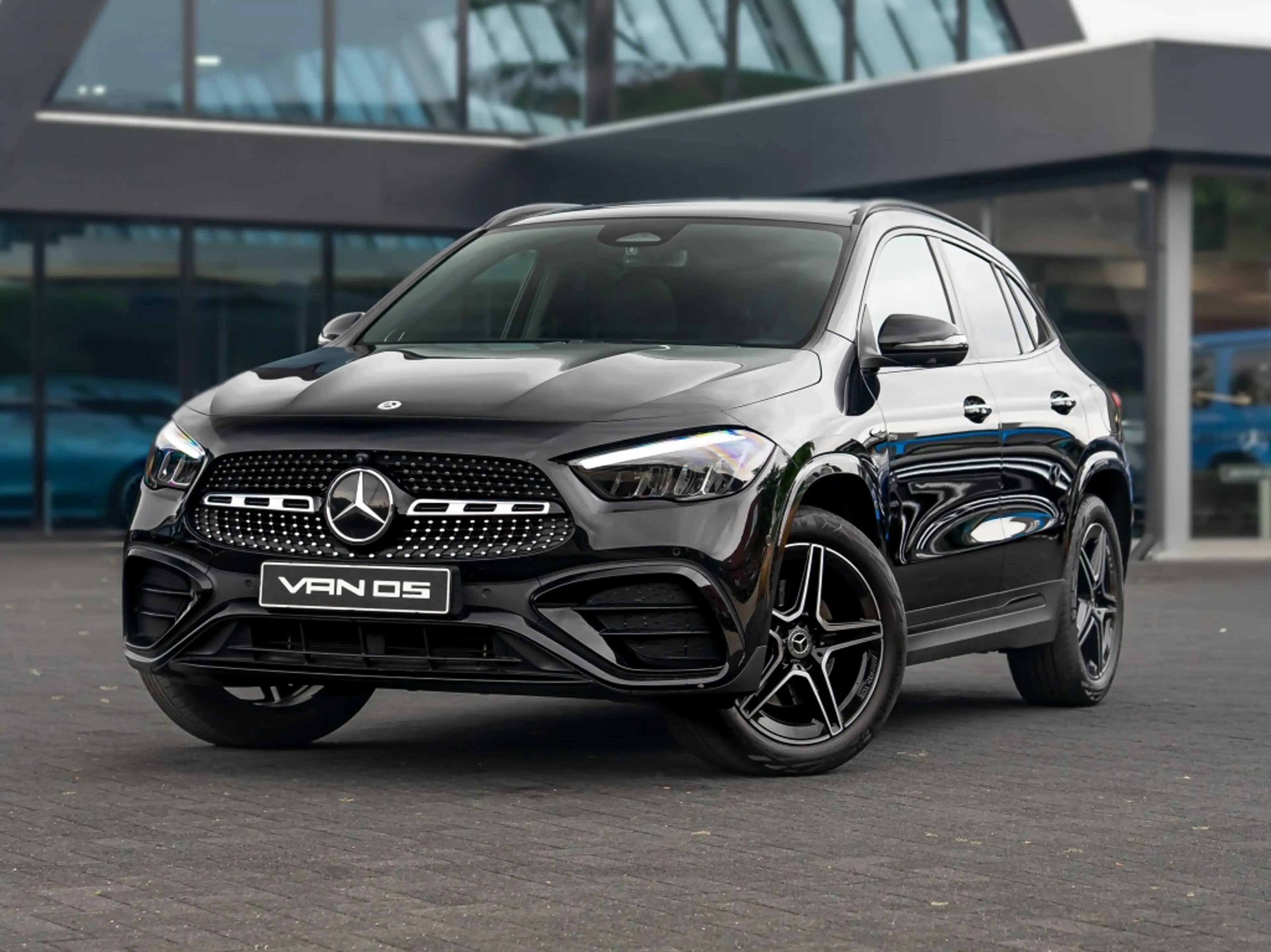 Mercedes-Benz GLA 250 GLA 250e AMG Line | Pano | Burmester | Trekhaak |