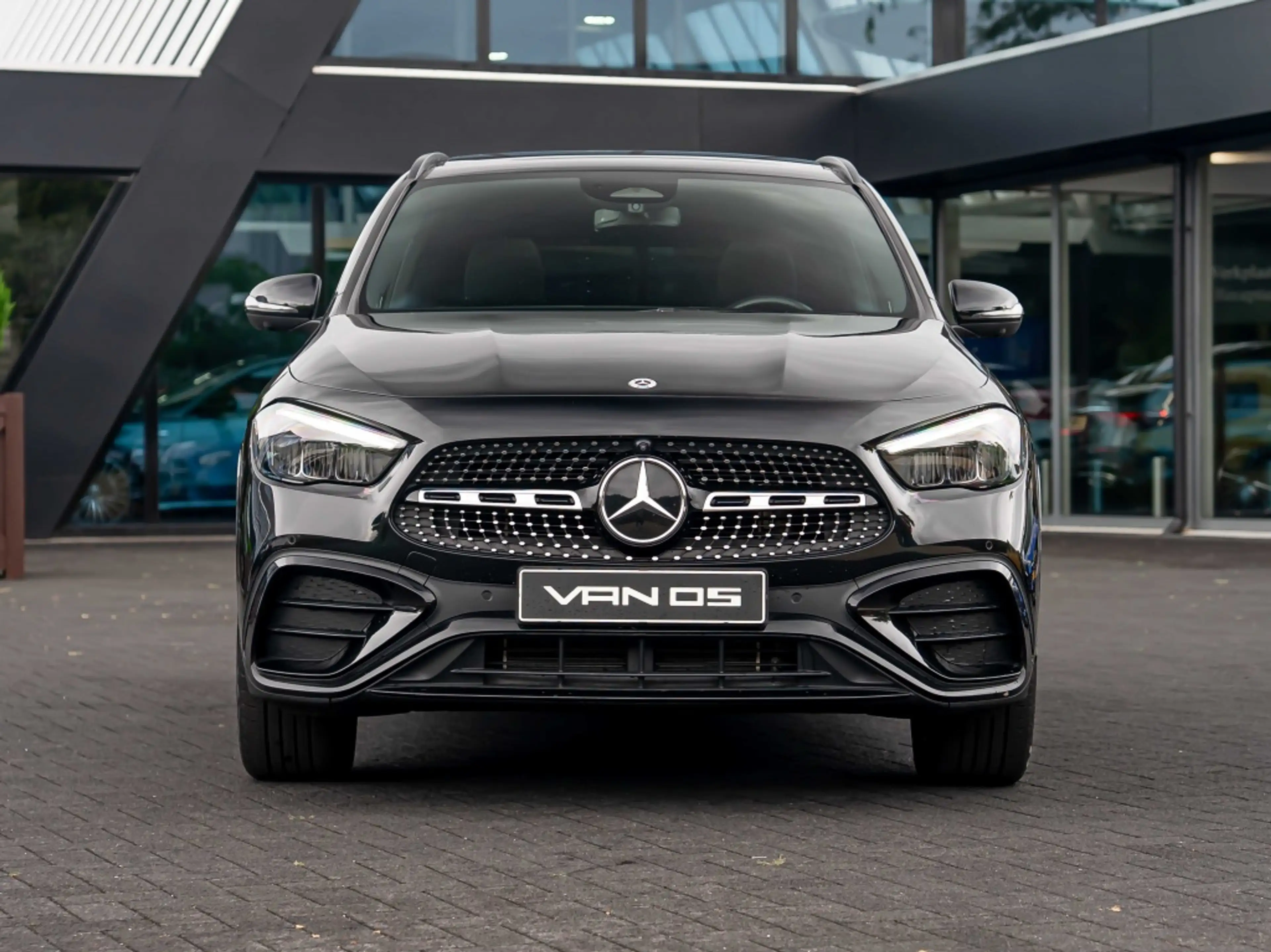 Mercedes-Benz GLA 250 GLA 250e AMG Line | Pano | Burmester | Trekhaak | — photo 11