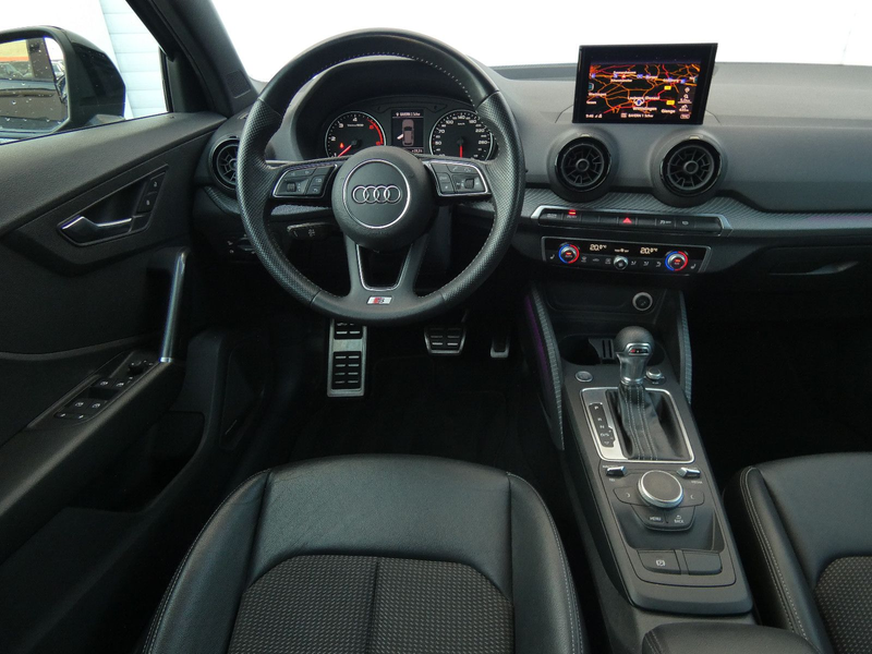 Audi Q2 30 TDI S tronic 2xS-LINE LED Navi B&O SHZ GRA — photo 4