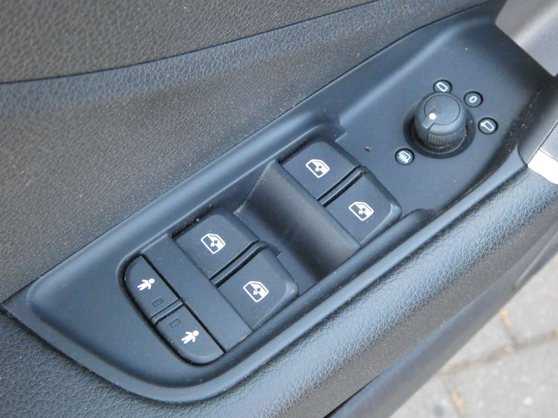 Audi Q2 30 TDI S tronic 2xS-LINE LED Navi B&O SHZ GRA — photo 19
