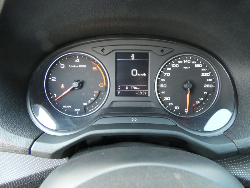 Audi Q2 30 TDI S tronic 2xS-LINE LED Navi B&O SHZ GRA — photo 13