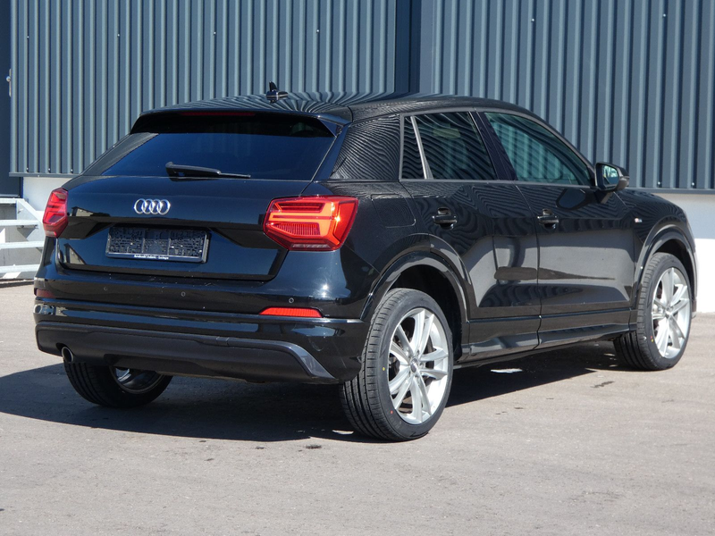 Audi Q2 30 TDI S tronic 2xS-LINE LED Navi B&O SHZ GRA — photo 30