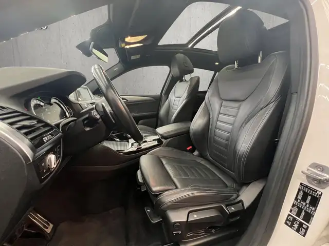 BMW X4 view 12