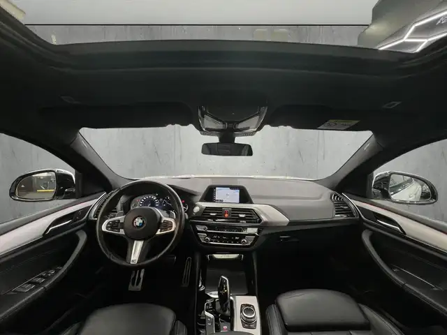 BMW X4 view 15