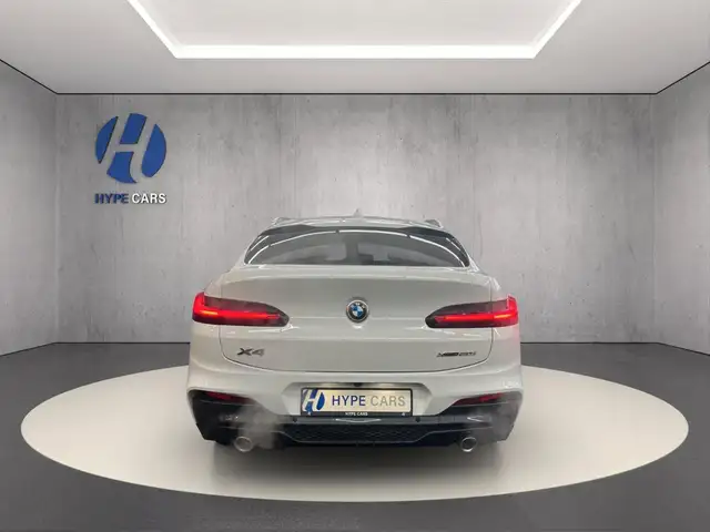 BMW X4 view 8