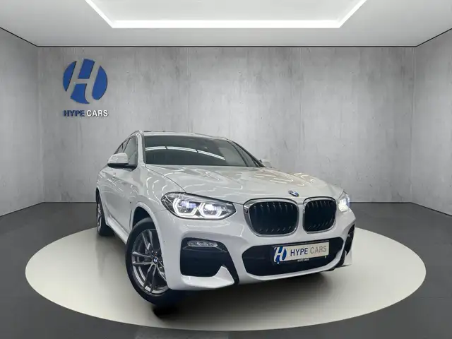 BMW X4 view 3