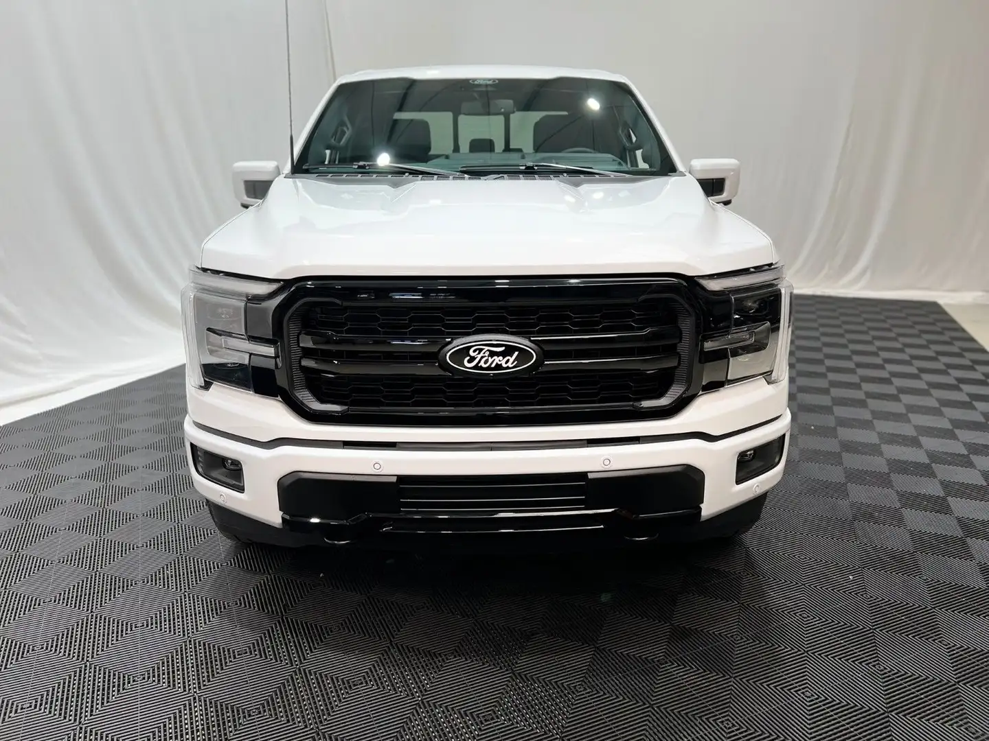 Ford F 150 F-150 Lariat 5.0L V8  5,5" Black Ed. MY25 Weiß - 2