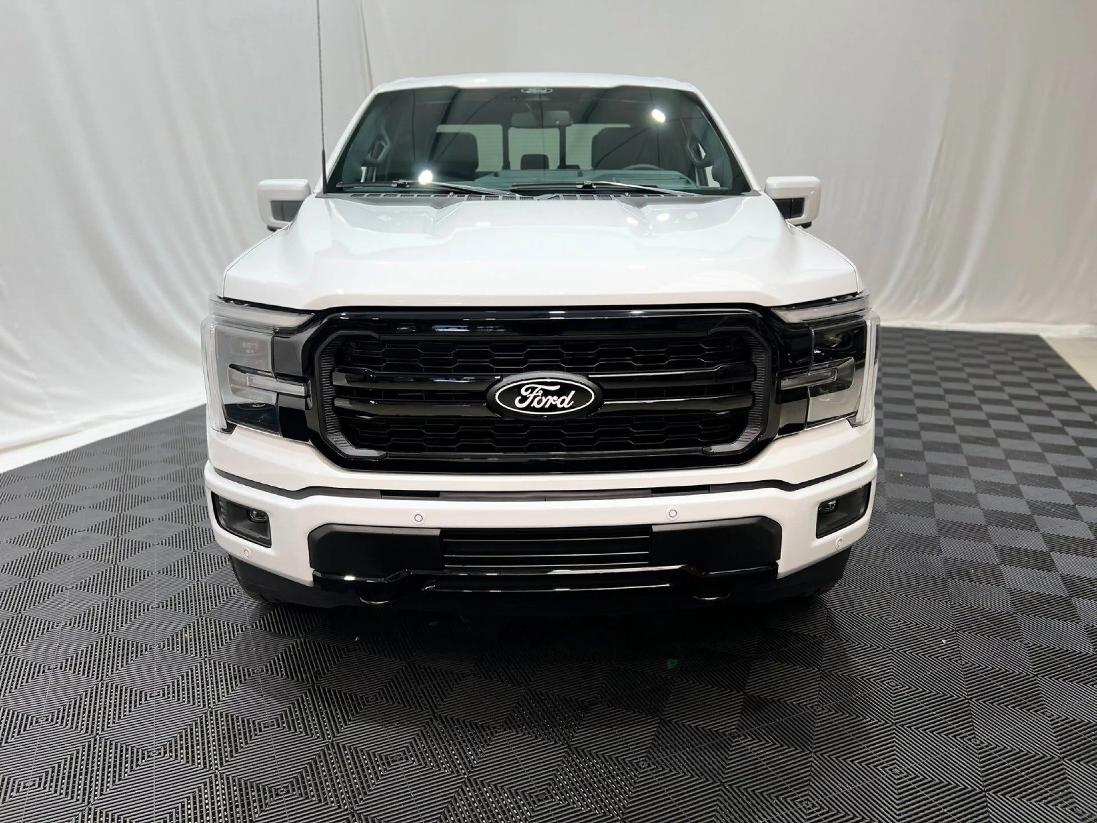 Ford F 150 F-150 Lariat 5.0L V8 5,5" Black Ed. MY25 — photo 3