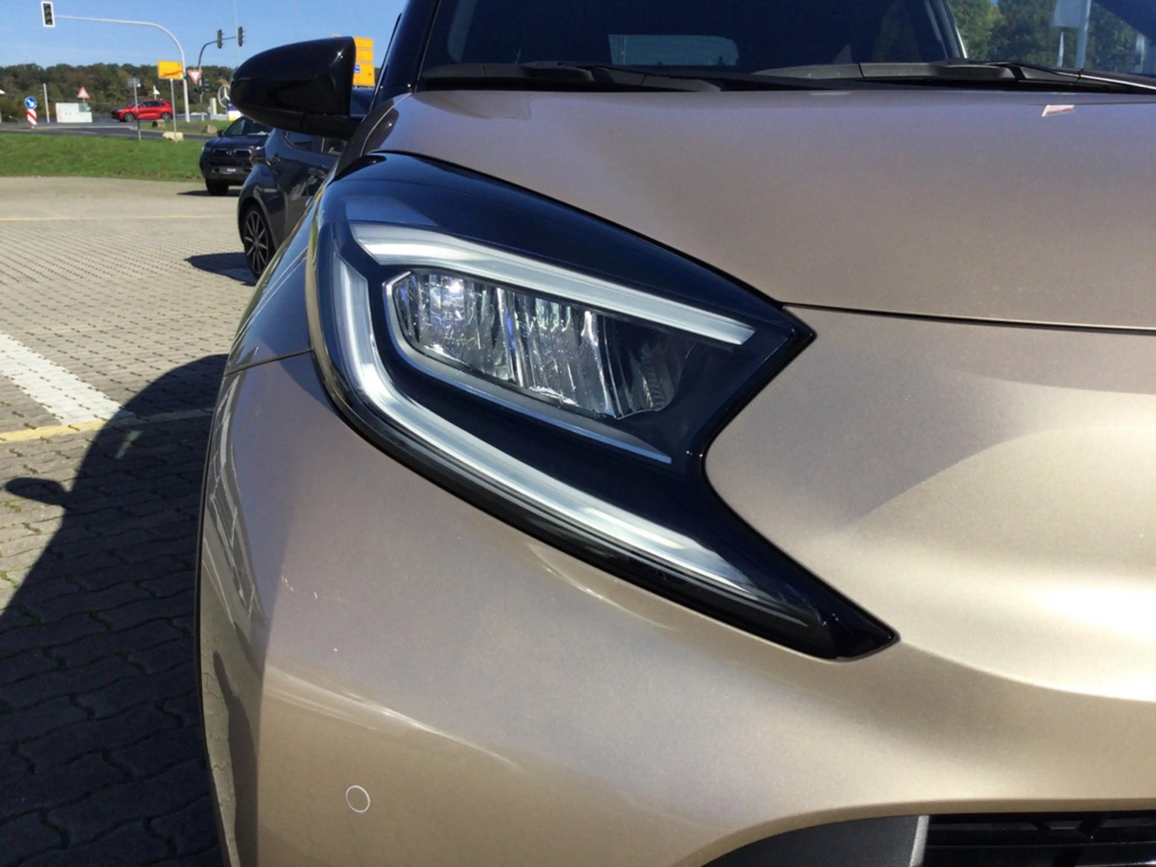 Toyota Aygo X 1.0 Pulse PDC SHZ KAMERA NAVI ACC LED — photo 9