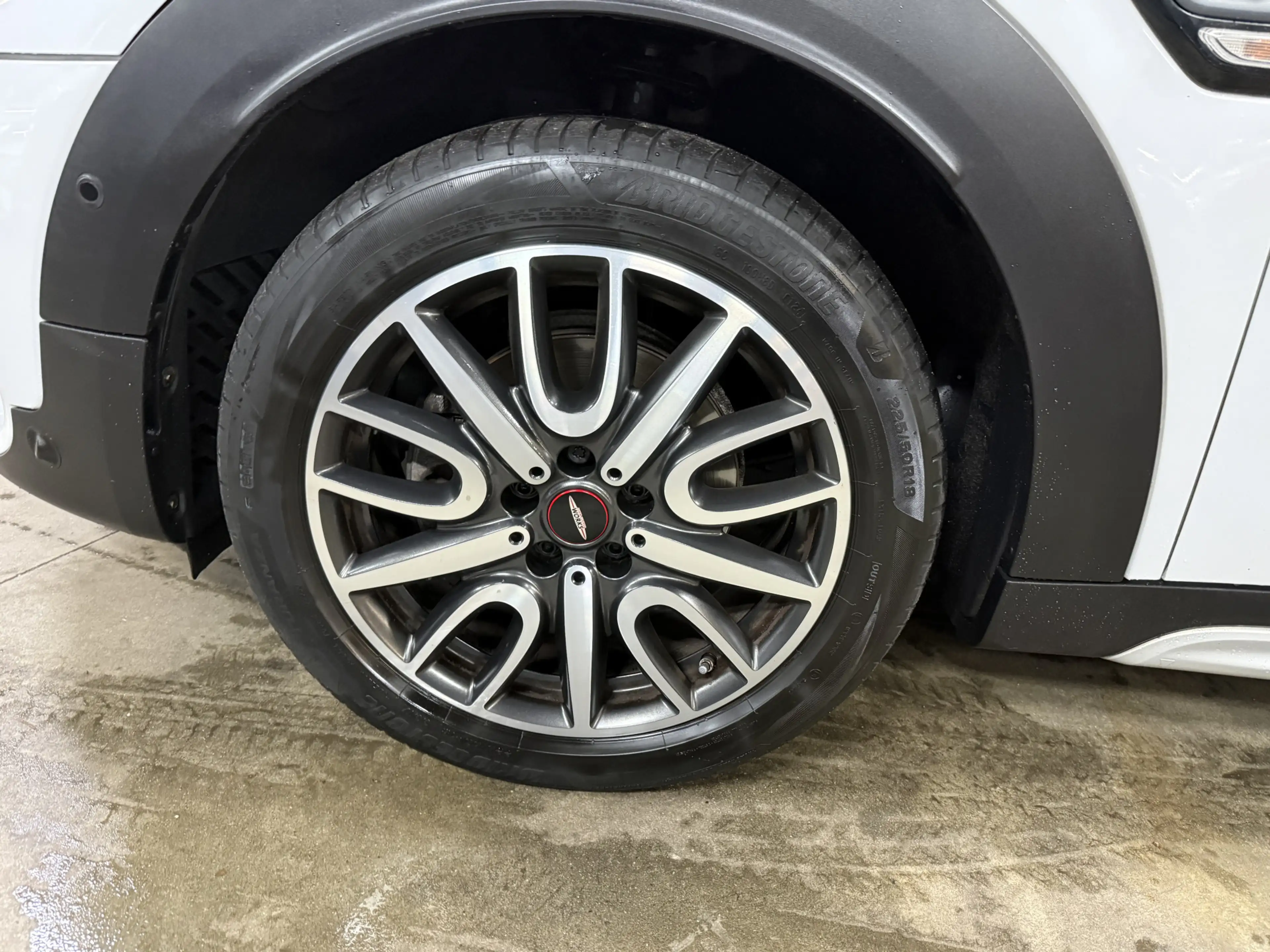 MINI John Cooper Works Countryman 1.5 Business Edition // JCW // panodak // Harman K — photo 6