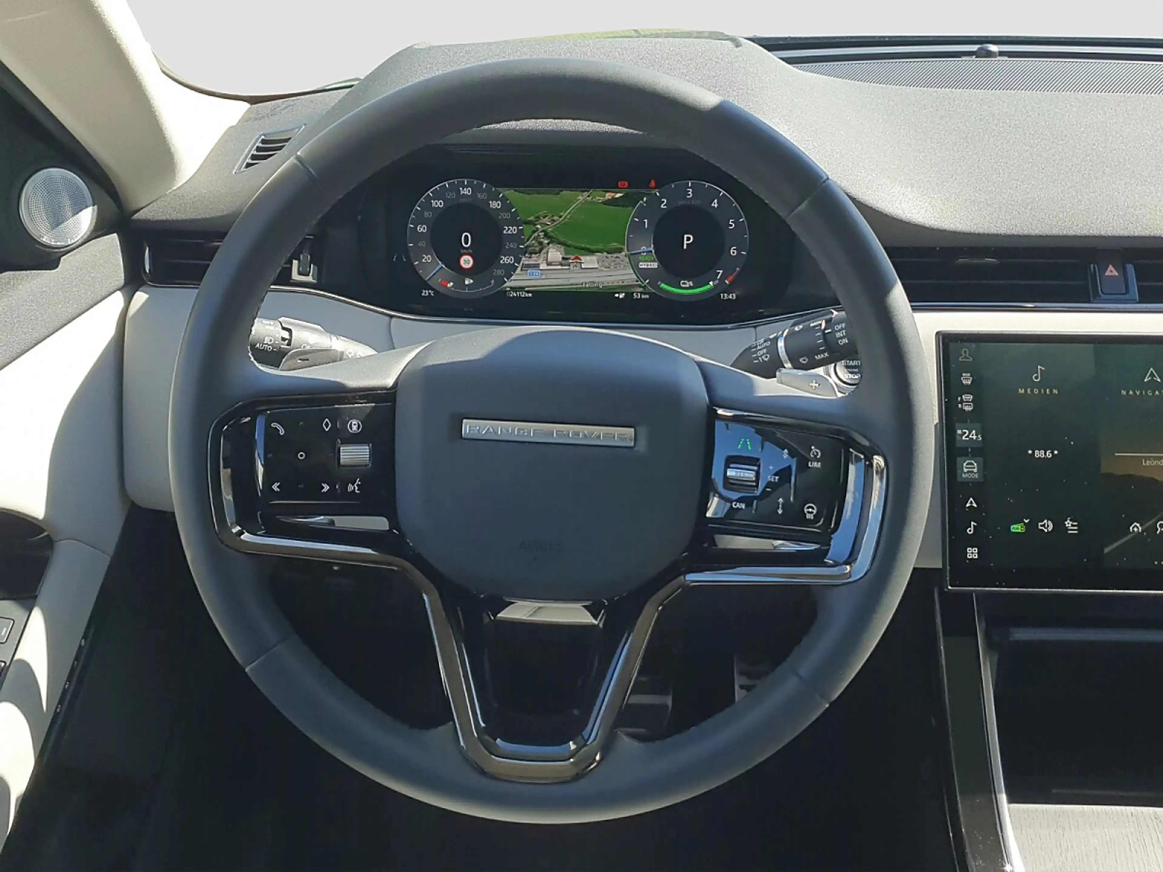 Land Rover Range Rover Evoque 1.5 P300e Dynamic SE Hybrid — photo 13