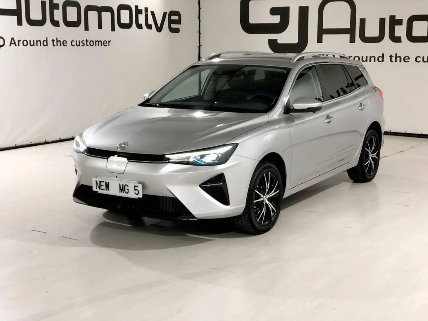 MG MG5 Long Range Luxury Plateado - 1