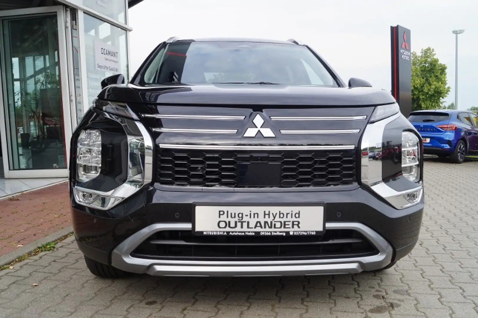Mitsubishi Outlander 2.4L PHEV Intro Edition Schwarz - 2