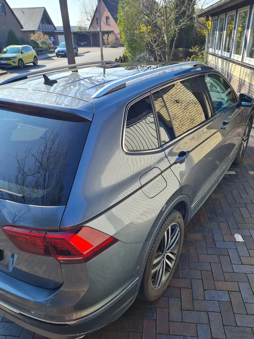 Volkswagen Tiguan Tiguan Allspace 2.0 TDI SCR 4Motion DSG Elegance siva - 2