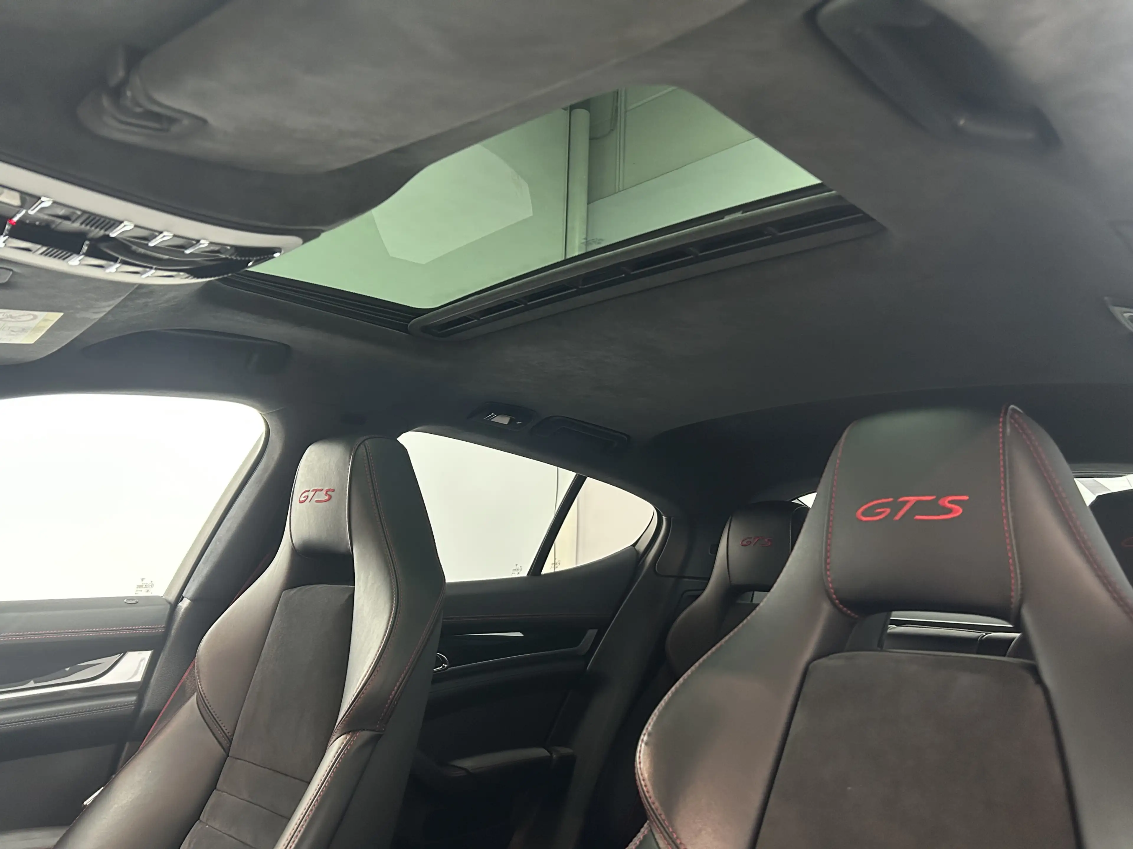 Porsche Panamera GTS S-Dach Alcantara LED Navi BOSE — photo 11