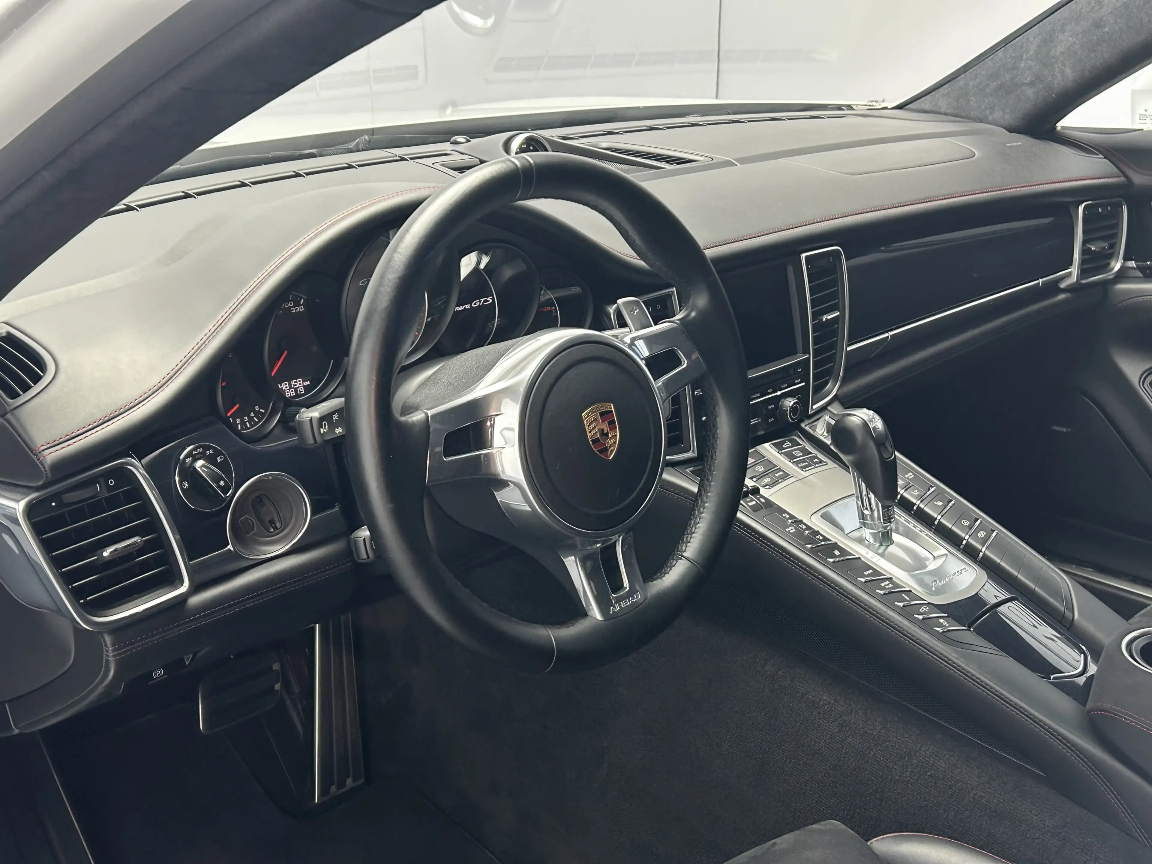 Porsche Panamera GTS S-Dach Alcantara LED Navi BOSE — photo 12