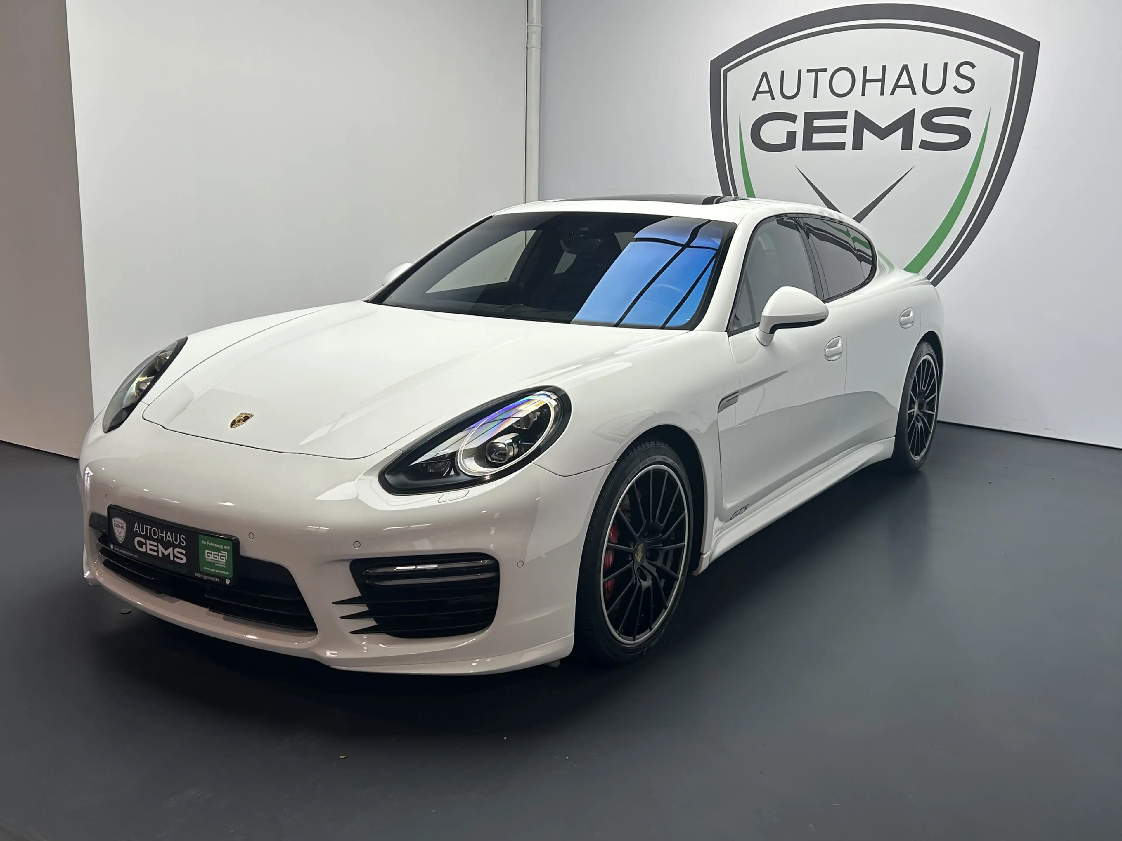 Porsche Panamera GTS S-Dach Alcantara LED Navi BOSE — photo 3