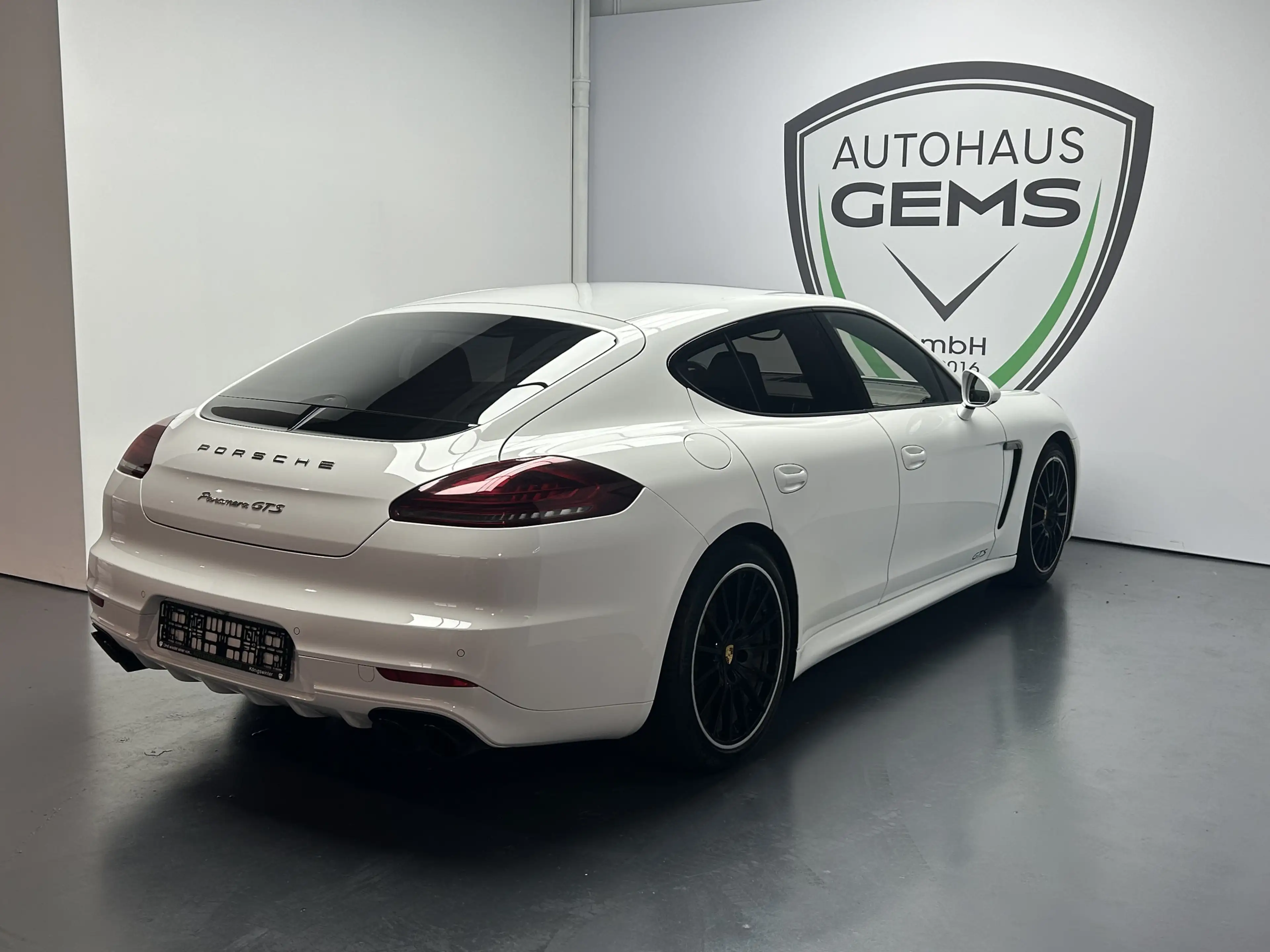 Porsche Panamera GTS S-Dach Alcantara LED Navi BOSE — photo 6