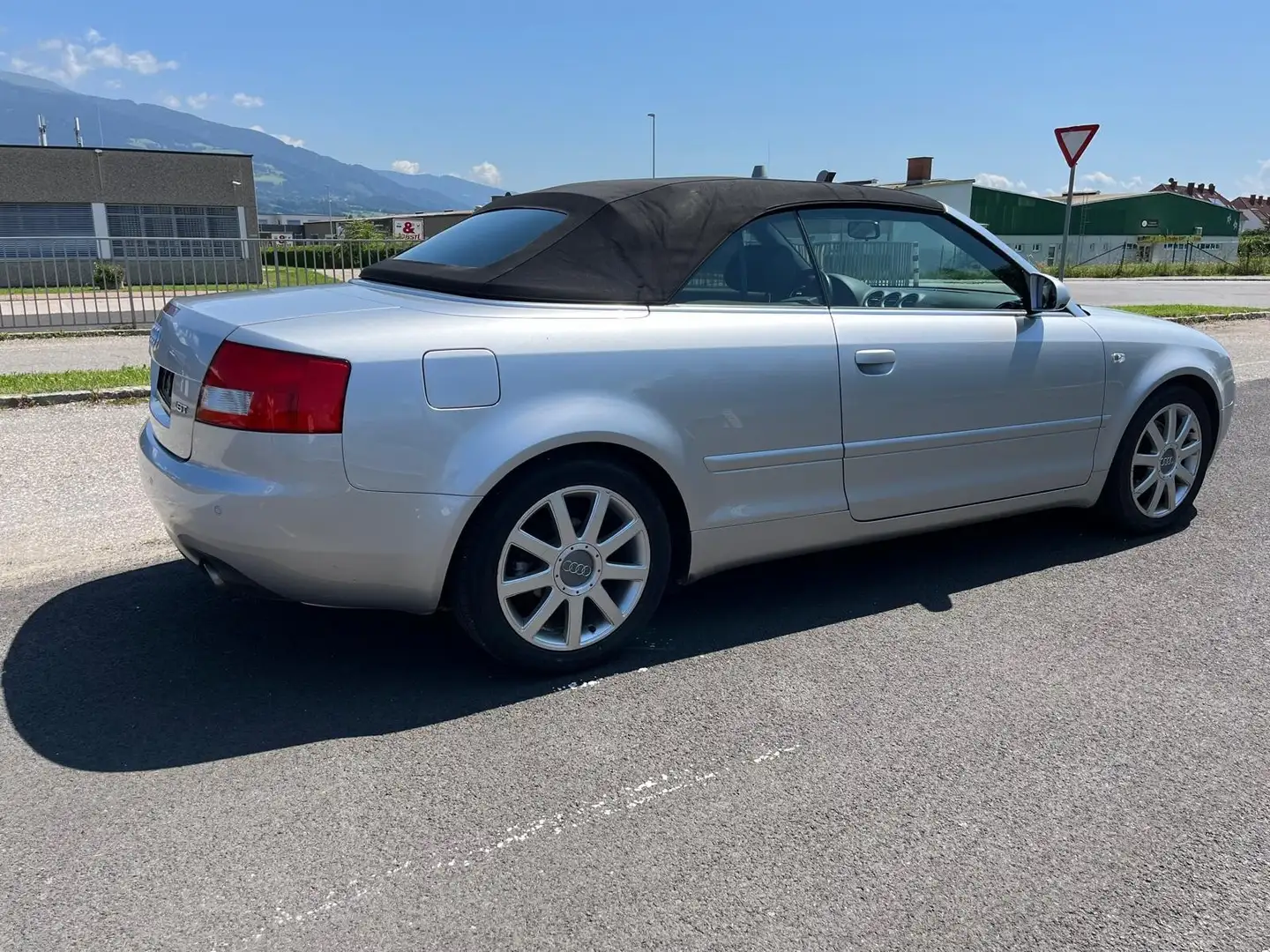 Audi Cabriolet 1,8  Aut. Argintiu - 1